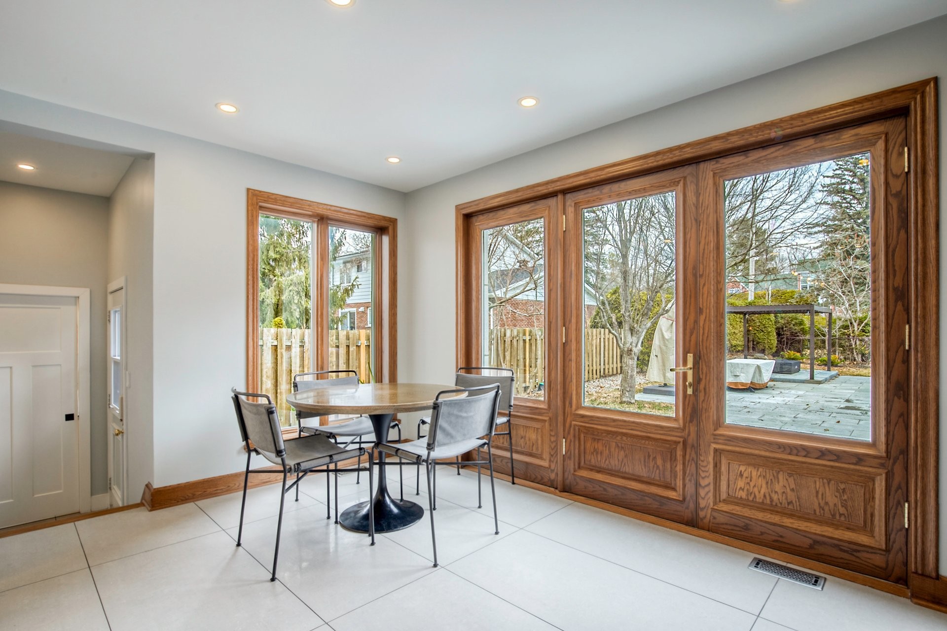 









140


Rue Beaumont O.

,
Saint-Bruno-de-Montarville,




QC
J3V6H9

