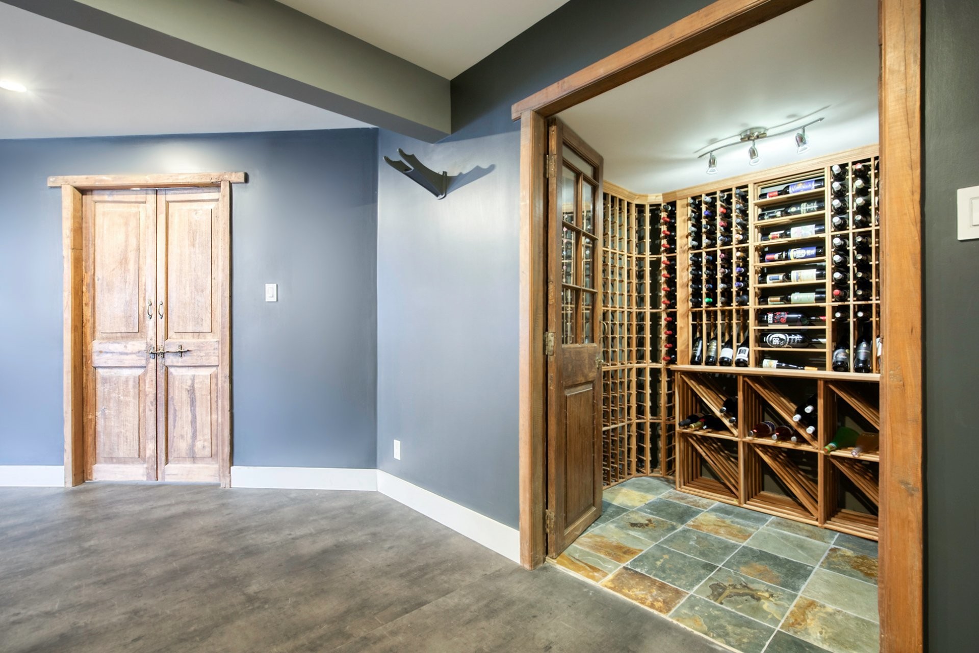 









140


Rue Beaumont O.

,
Saint-Bruno-de-Montarville,




QC
J3V6H9

