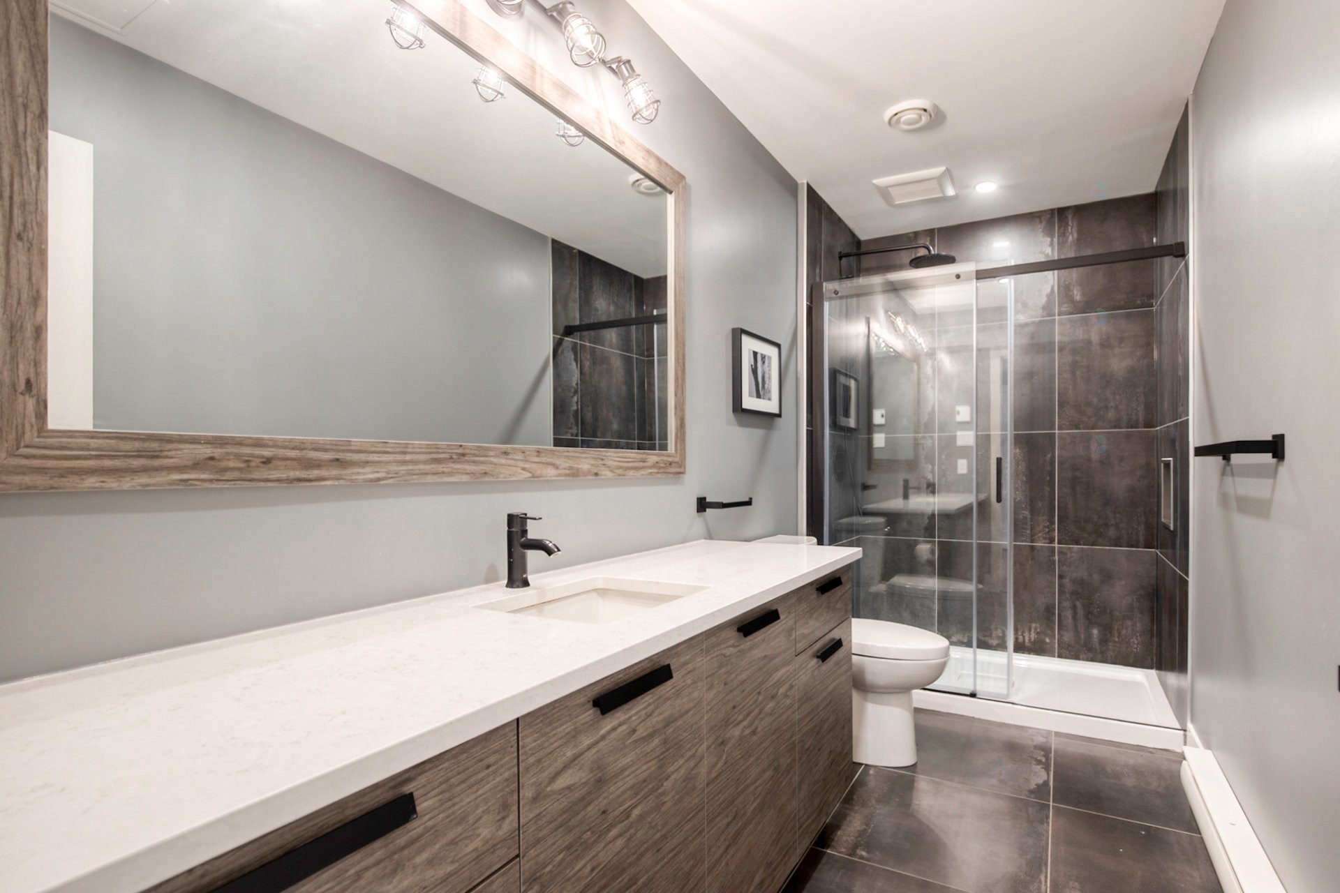 









140


Rue Beaumont O.

,
Saint-Bruno-de-Montarville,




QC
J3V6H9

