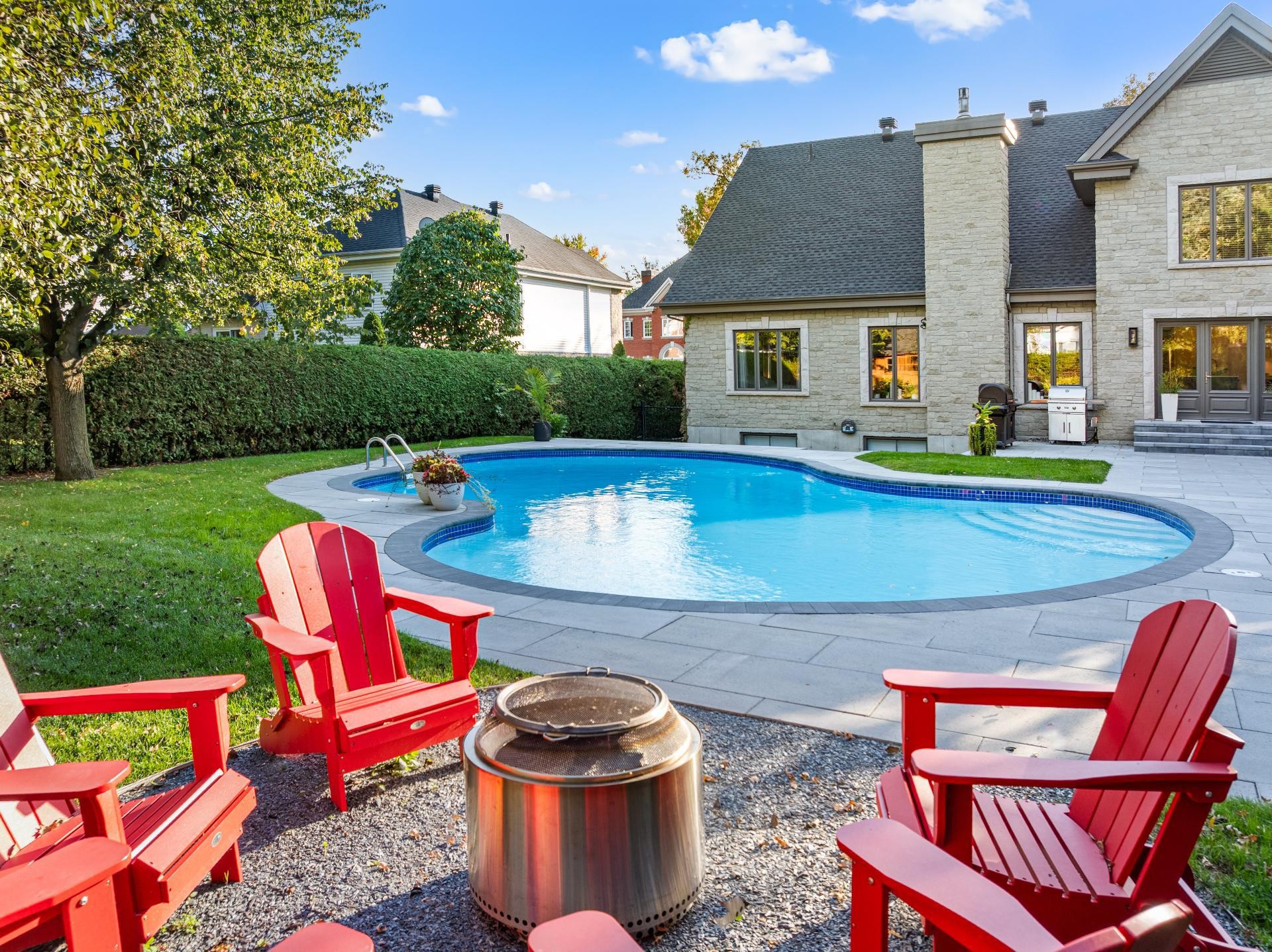 









140


Rue Beaumont O.

,
Saint-Bruno-de-Montarville,




QC
J3V6H9

