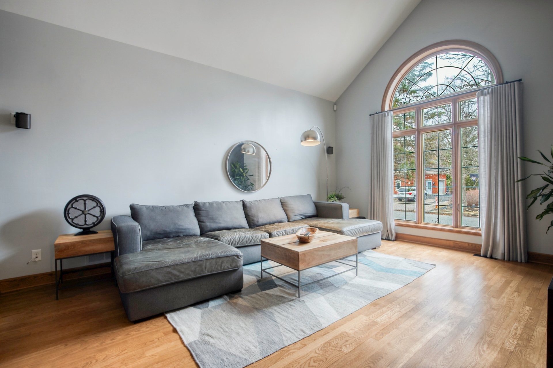 









140


Rue Beaumont O.

,
Saint-Bruno-de-Montarville,




QC
J3V6H9


