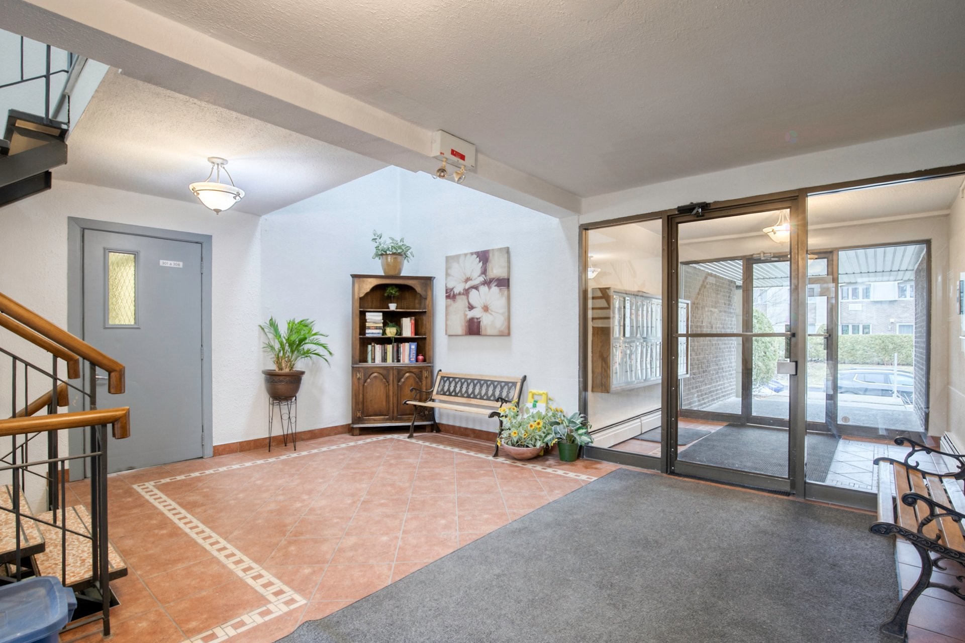 









1825


Rue Dunant

, 301,
Saint-Bruno-de-Montarville,




QC
J3V2Y3

