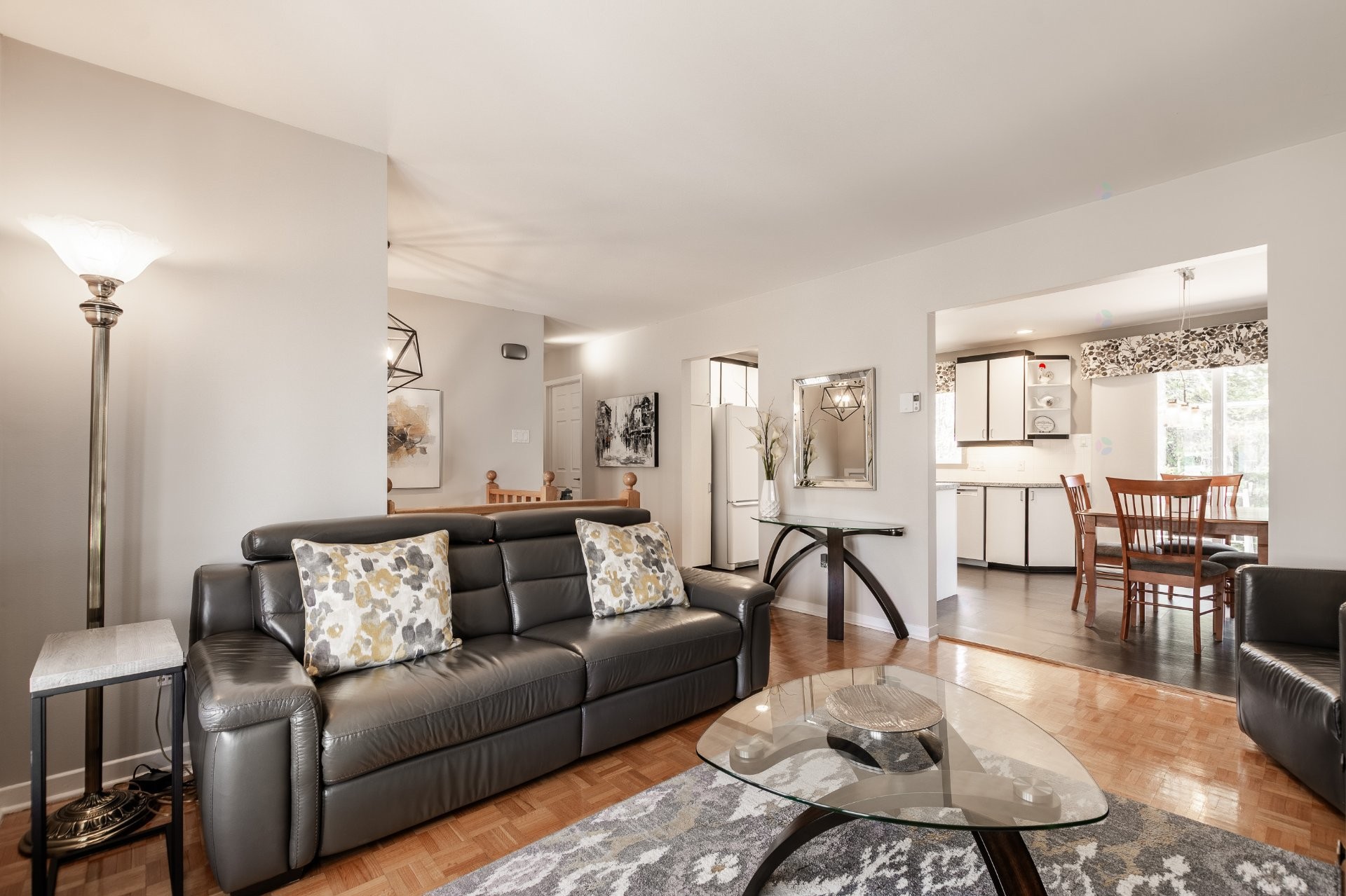 









1713


Rue Loyseau

,
Saint-Bruno-de-Montarville,




QC
J3V2X2

