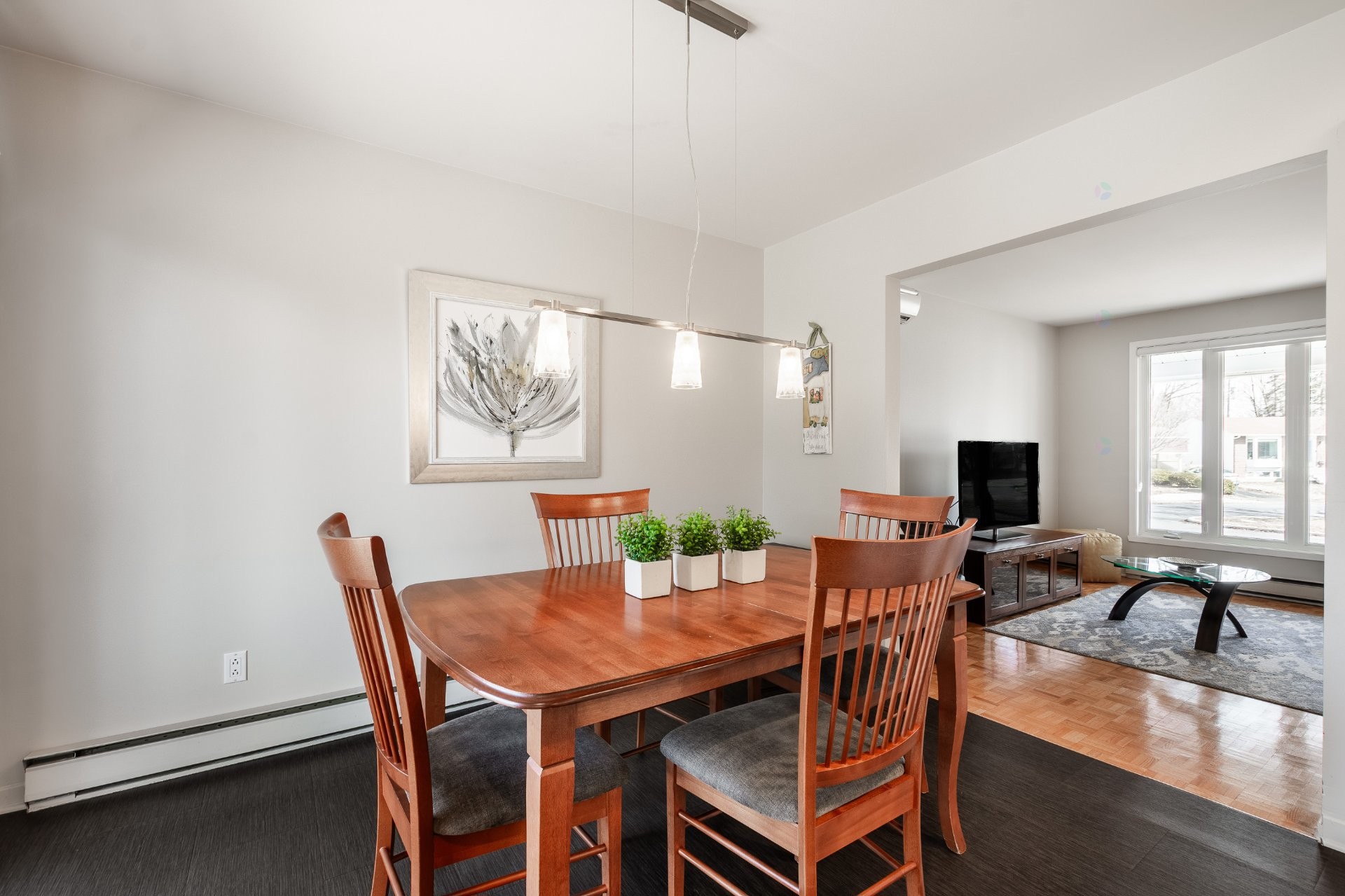 









1713


Rue Loyseau

,
Saint-Bruno-de-Montarville,




QC
J3V2X2

