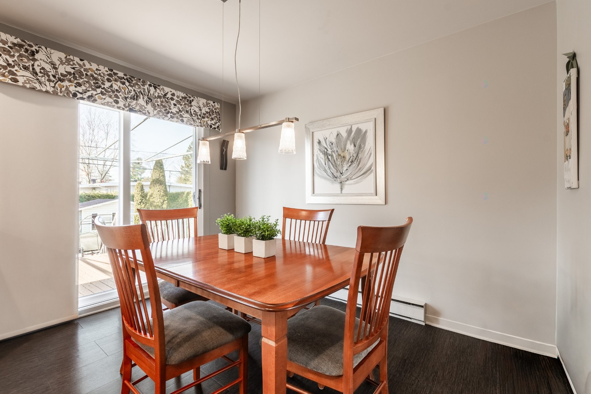 









1713


Rue Loyseau

,
Saint-Bruno-de-Montarville,




QC
J3V2X2

