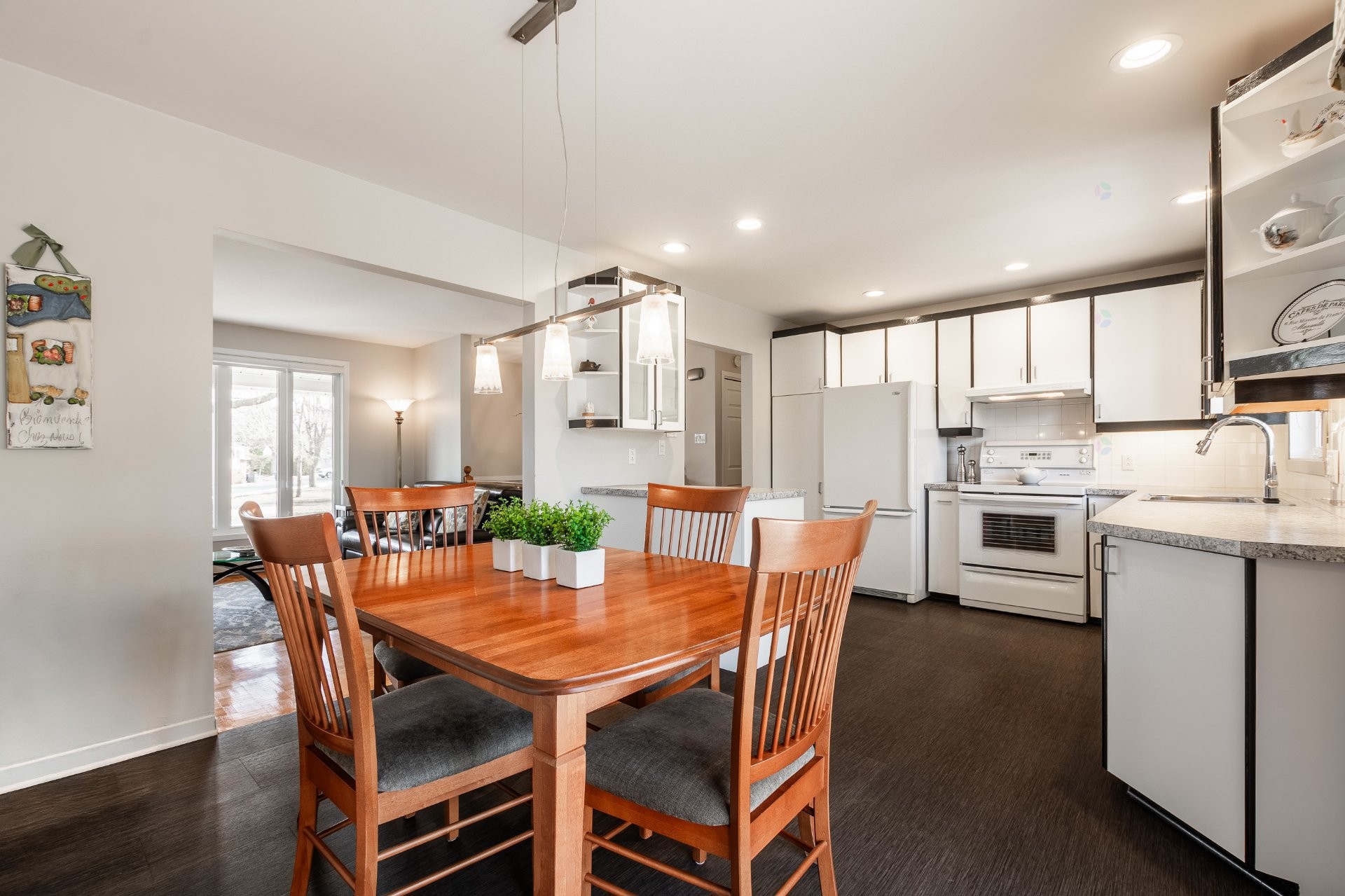 









1713


Rue Loyseau

,
Saint-Bruno-de-Montarville,




QC
J3V2X2

