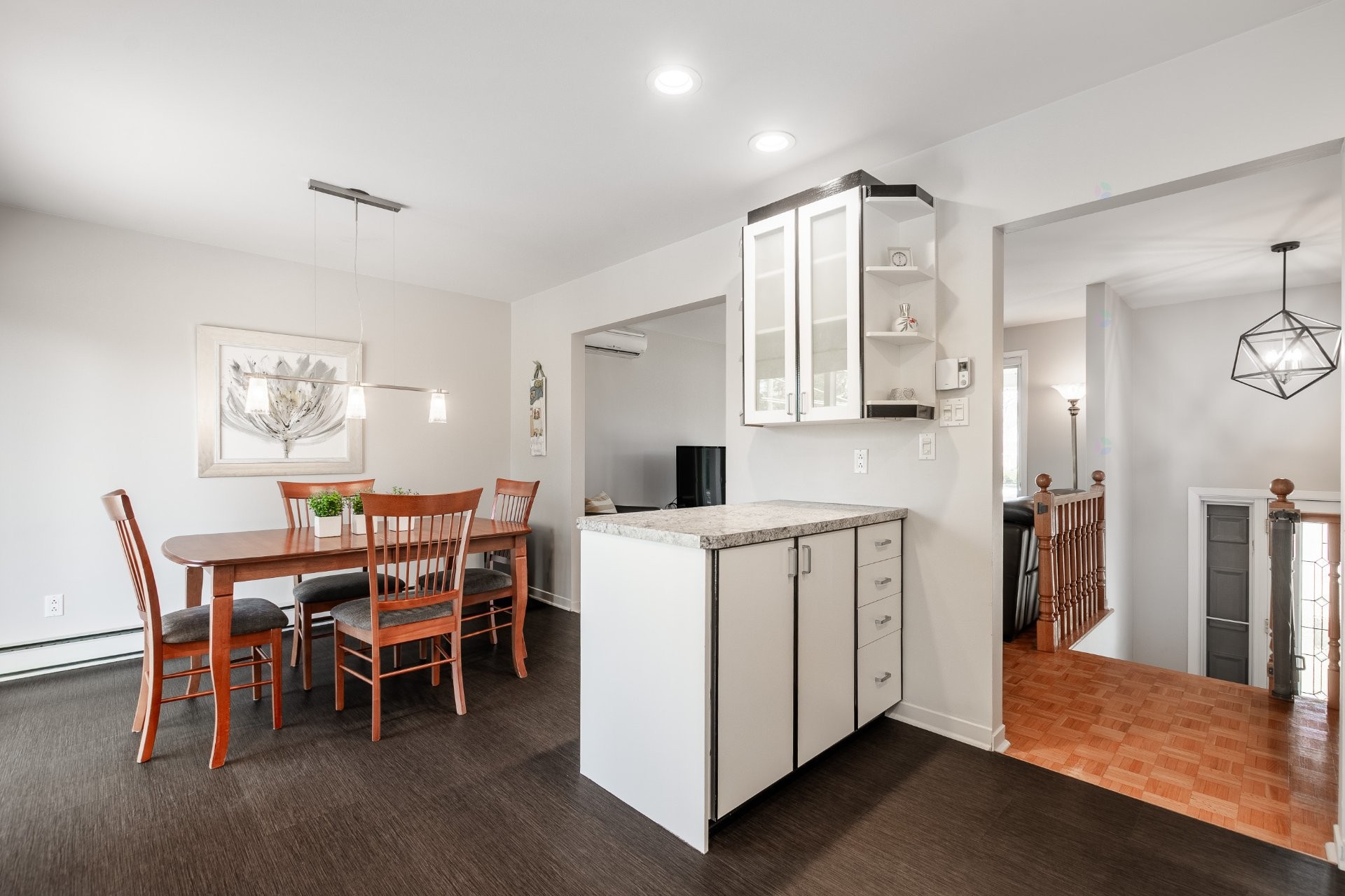 









1713


Rue Loyseau

,
Saint-Bruno-de-Montarville,




QC
J3V2X2

