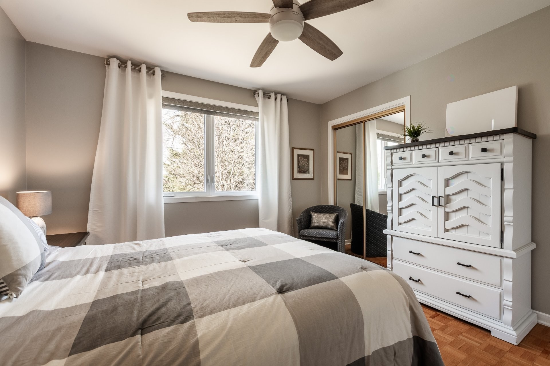 









1713


Rue Loyseau

,
Saint-Bruno-de-Montarville,




QC
J3V2X2

