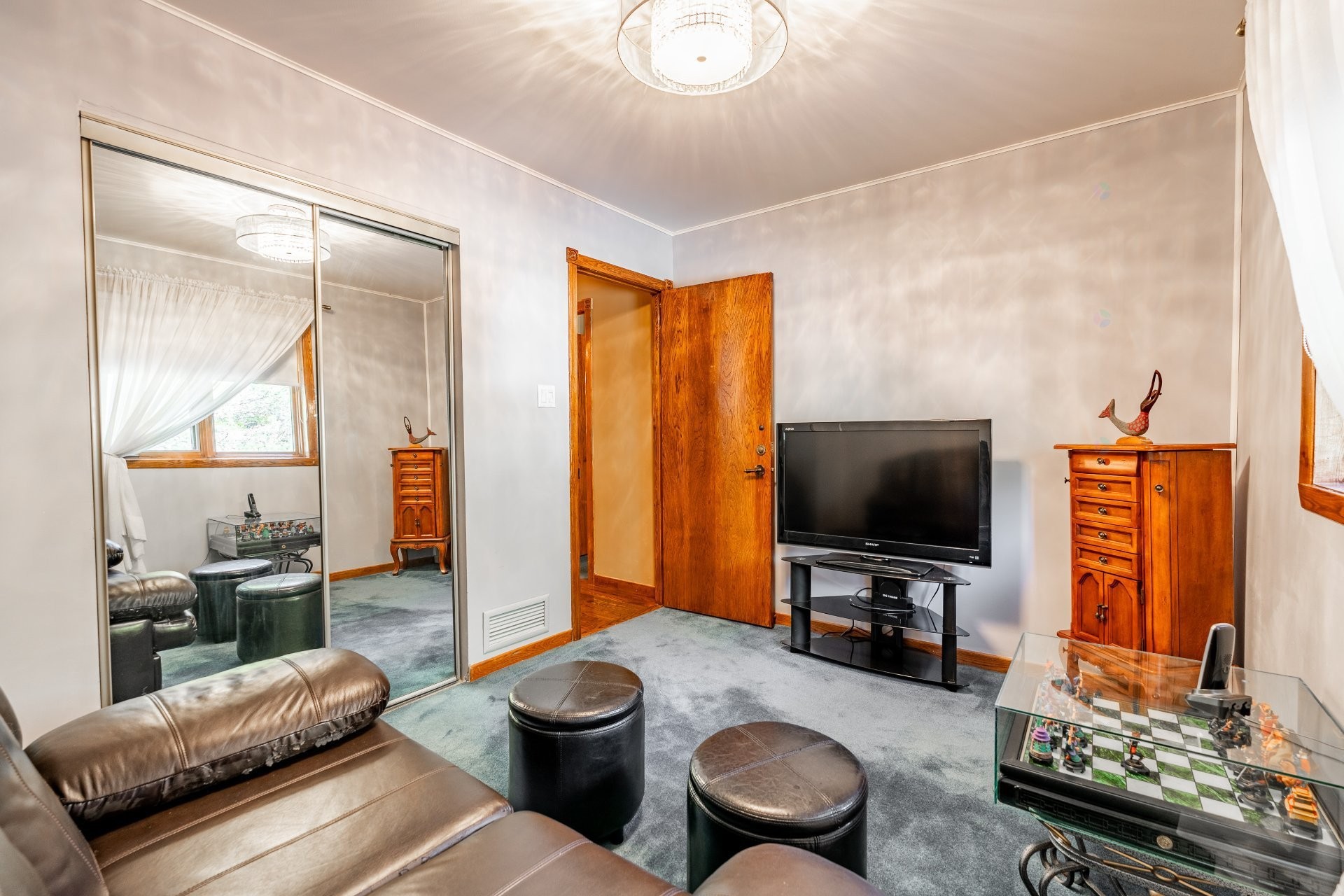 









234


Rue Plamondon

,
Repentigny (Repentigny),




QC
J6A7E4

