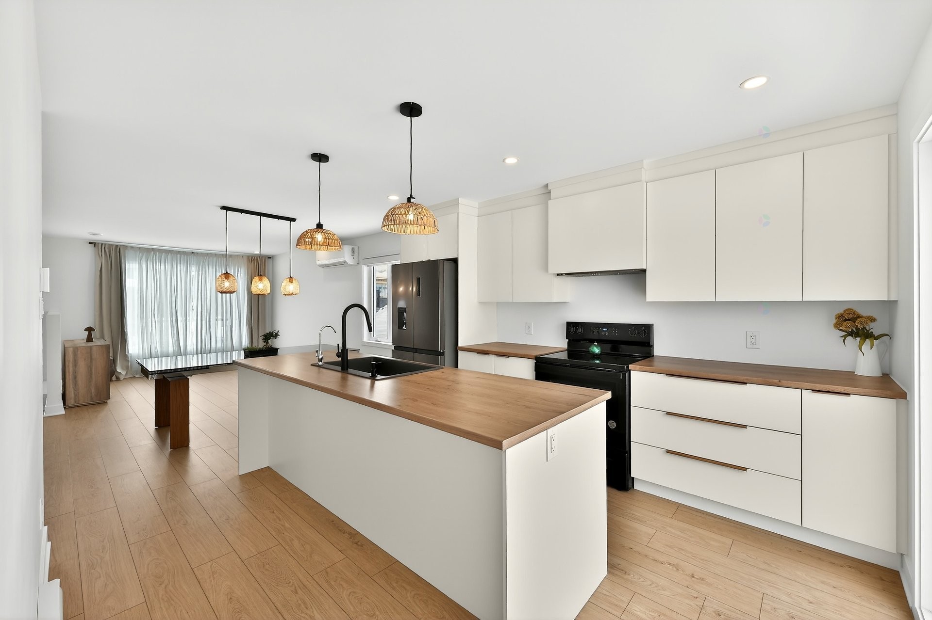 









3715


Rue Léon-Landry

,
Sainte-Julienne,




QC
J0K2T0

