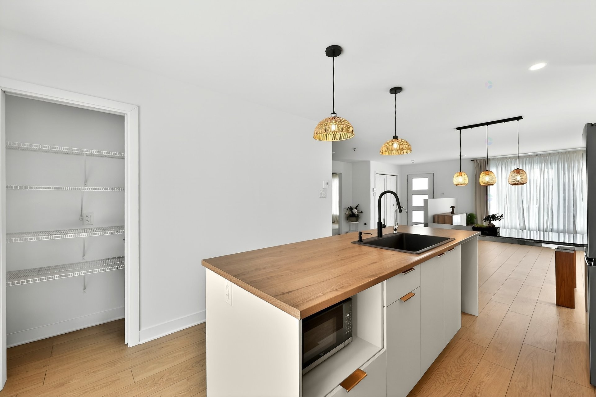









3715


Rue Léon-Landry

,
Sainte-Julienne,




QC
J0K2T0

