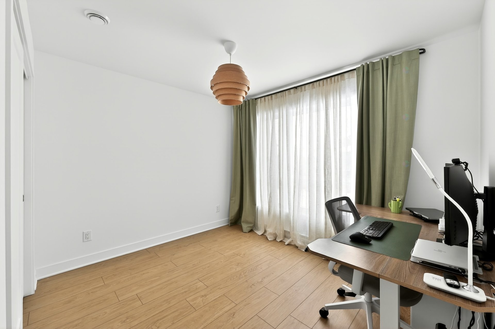 









3715


Rue Léon-Landry

,
Sainte-Julienne,




QC
J0K2T0

