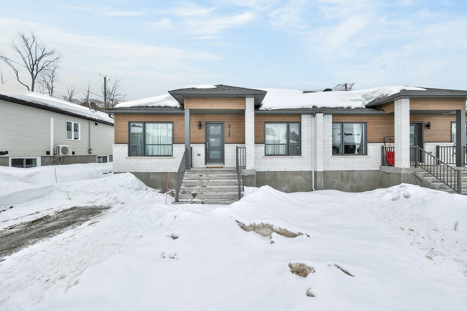 









3715


Rue Léon-Landry

,
Sainte-Julienne,




QC
J0K2T0


