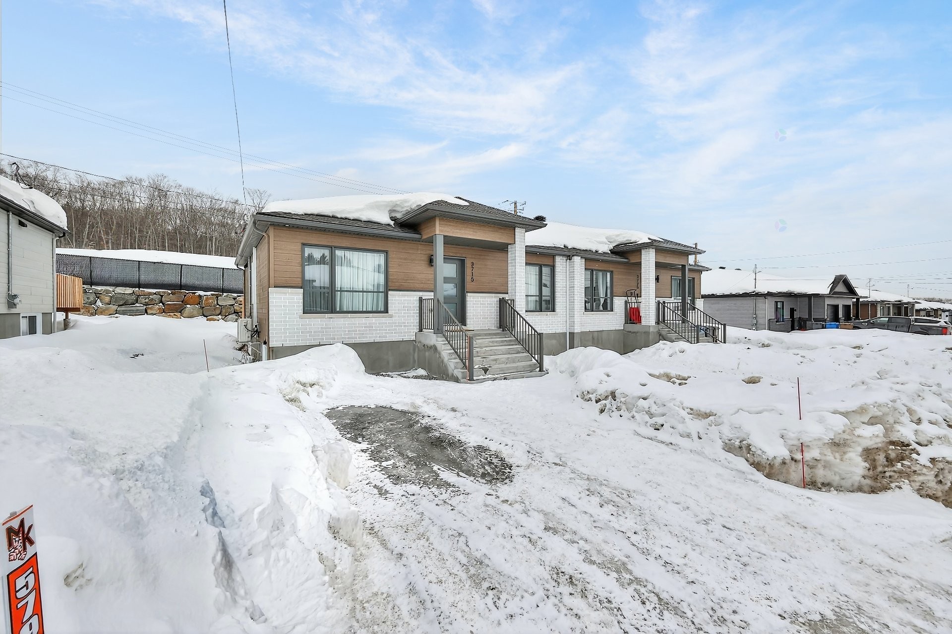 









3715


Rue Léon-Landry

,
Sainte-Julienne,




QC
J0K2T0

