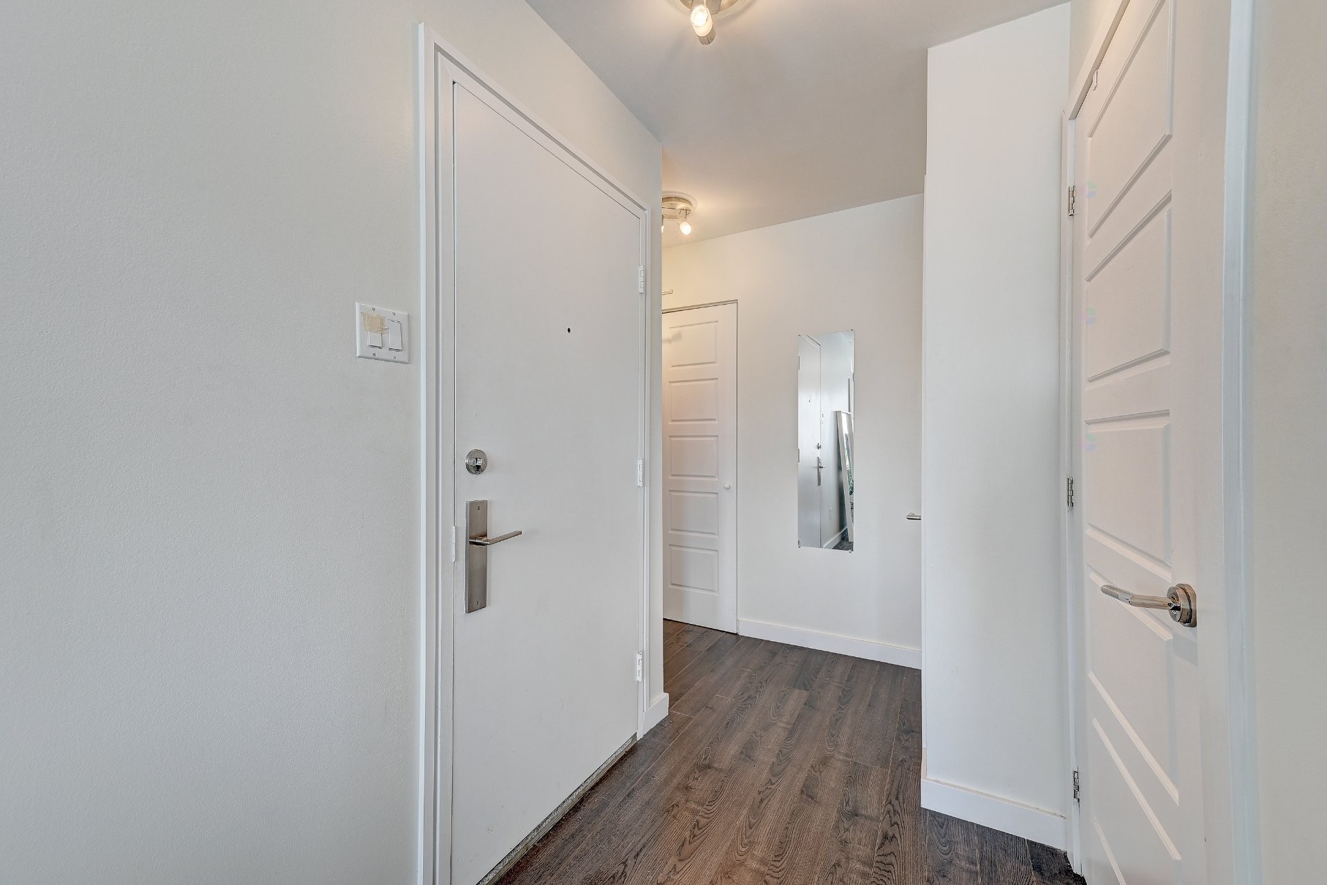 









839


Rue Fabre

, 301,
Longueuil (Le Vieux-Longueuil),




QC
J4J4X6

