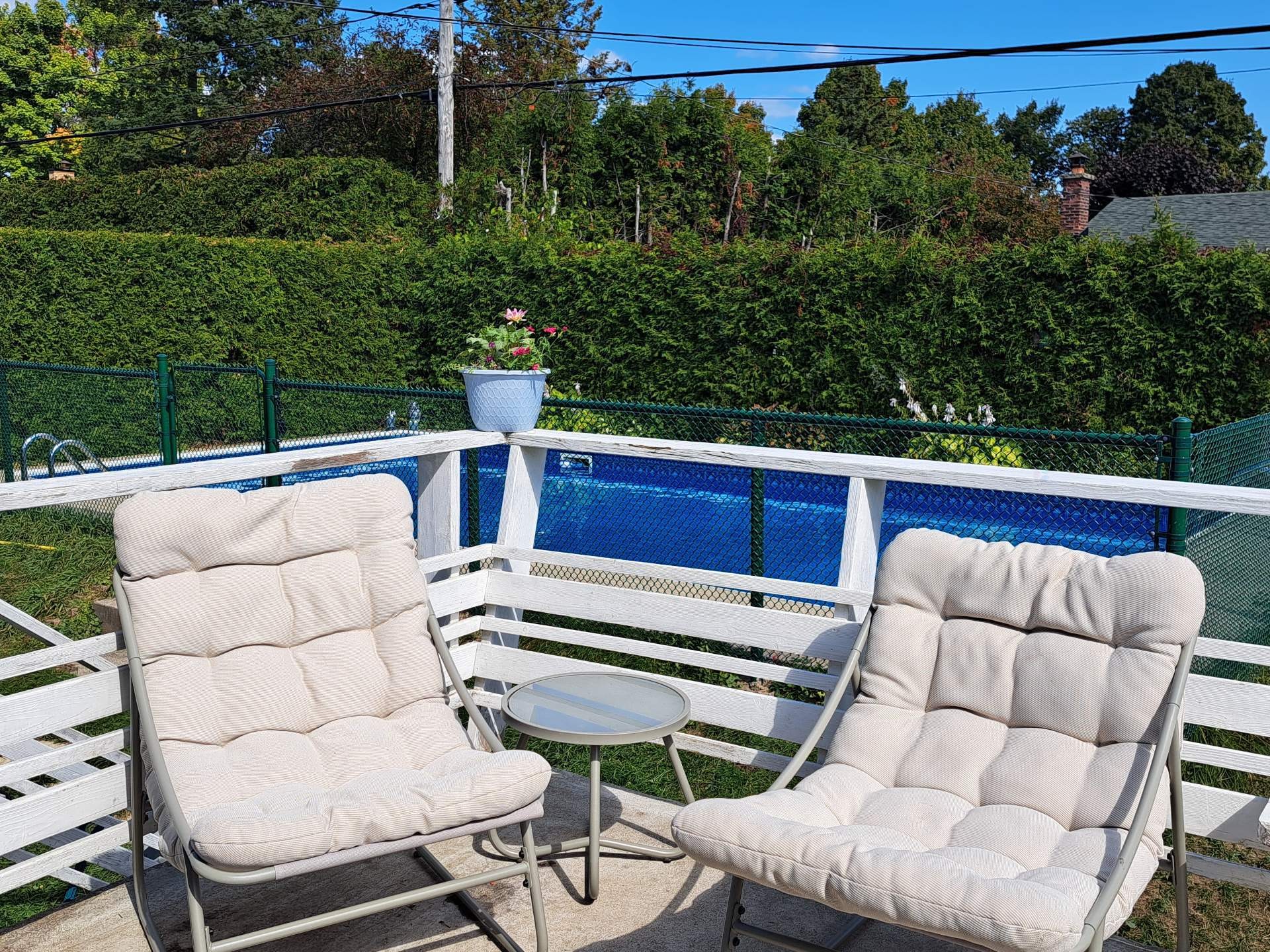 









552


Rue Foran

,
Gatineau (Aylmer),




QC
J9H5M2

