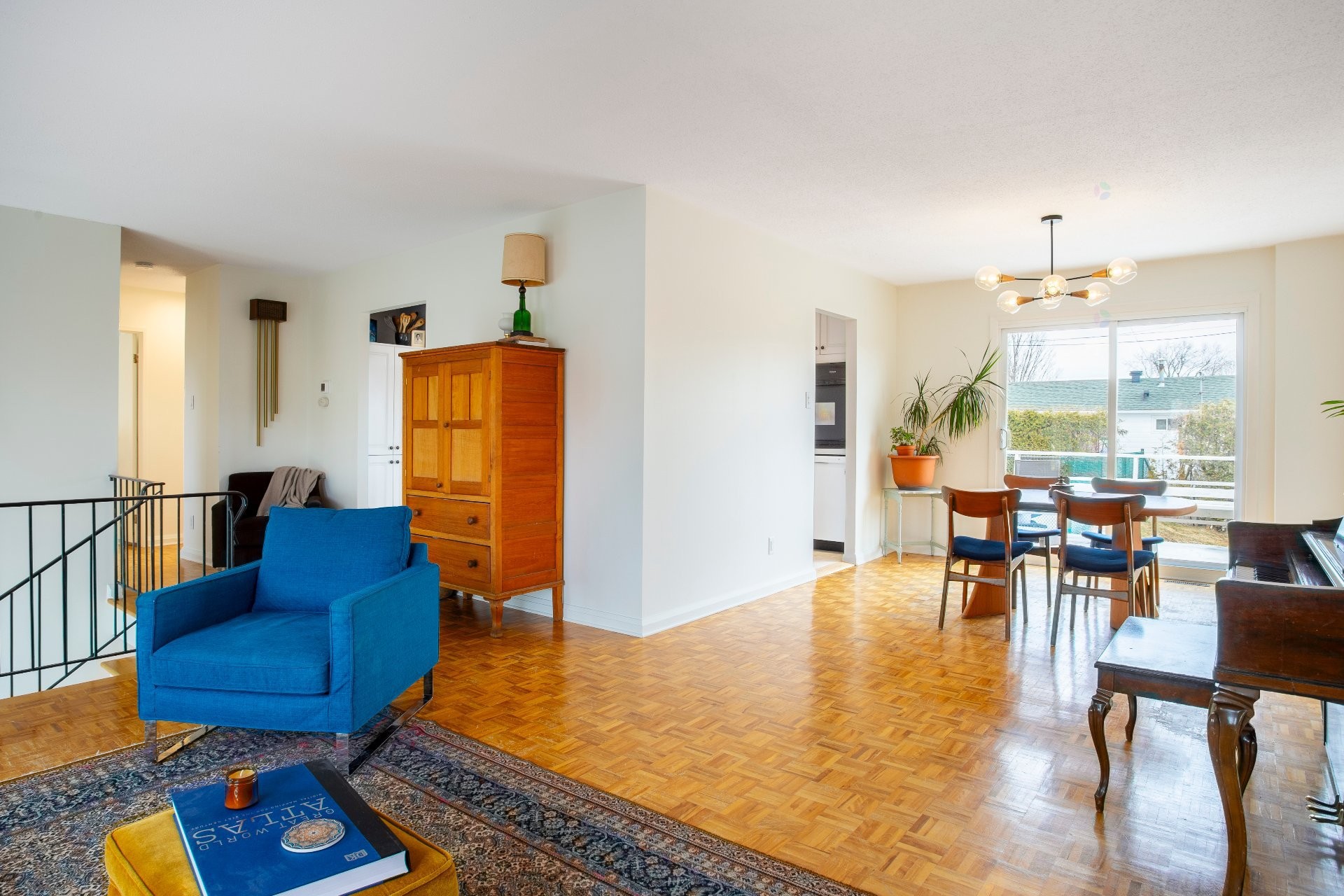 









552


Rue Foran

,
Gatineau (Aylmer),




QC
J9H5M2

