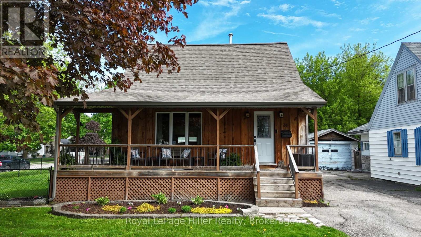 












34 ARDEN PARK

,
Stratford,




Ontario
N5A3E3

