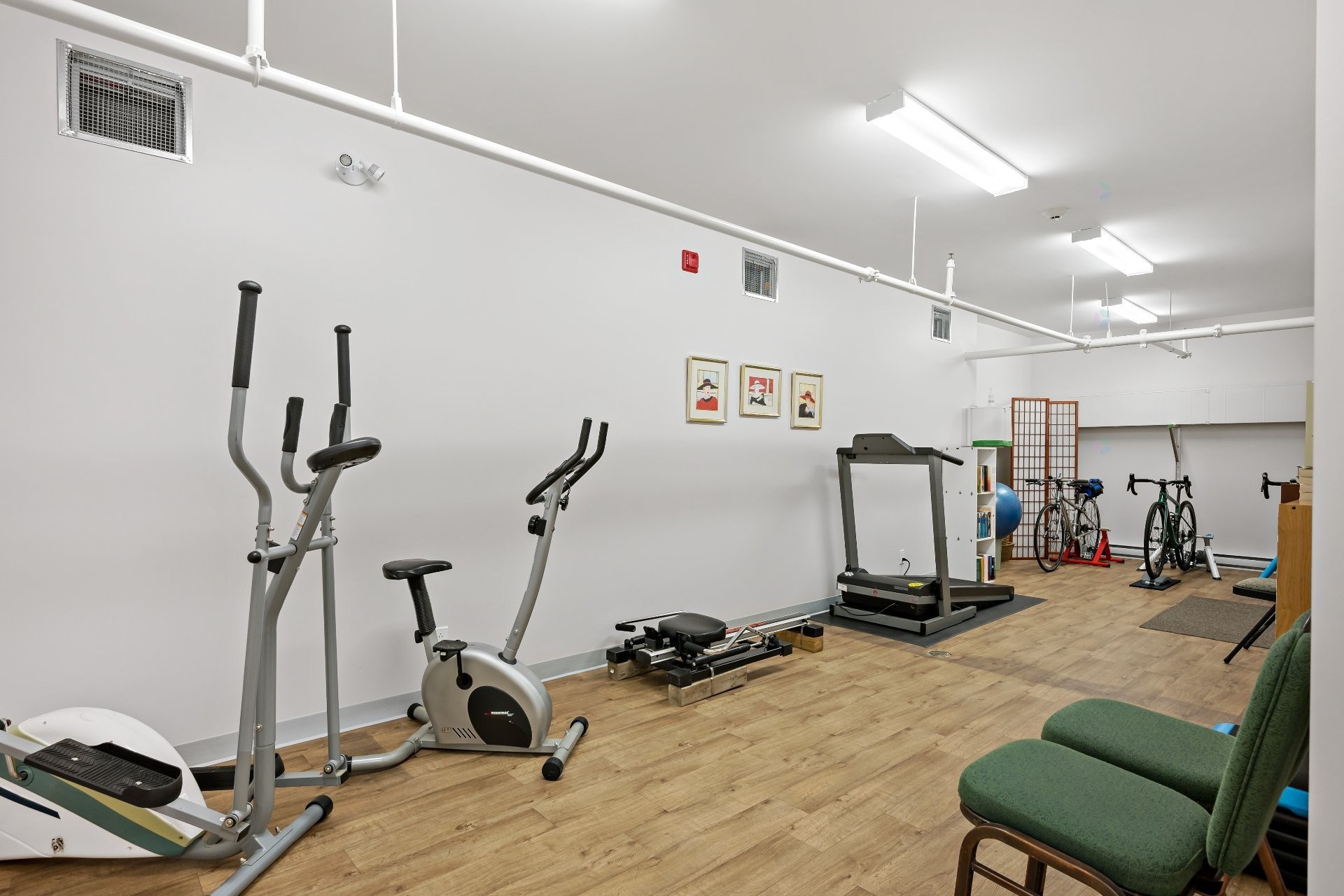 









1440


Rue Deguire

, 205,
Mont-Tremblant,




QC
J8E3C4

