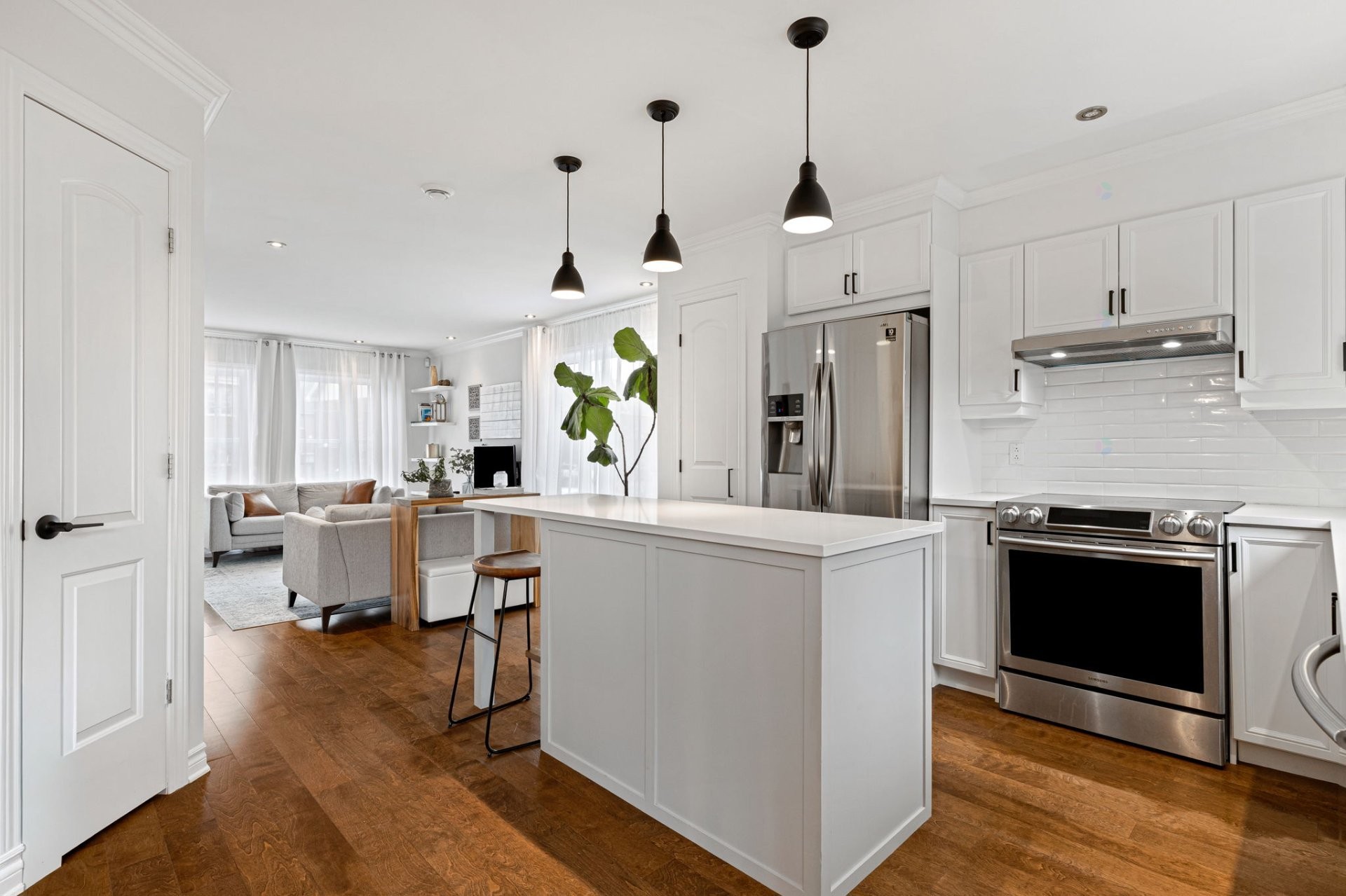 









2323


Rue Toscane

,
Longueuil (Le Vieux-Longueuil),




QC
J4N0B4

