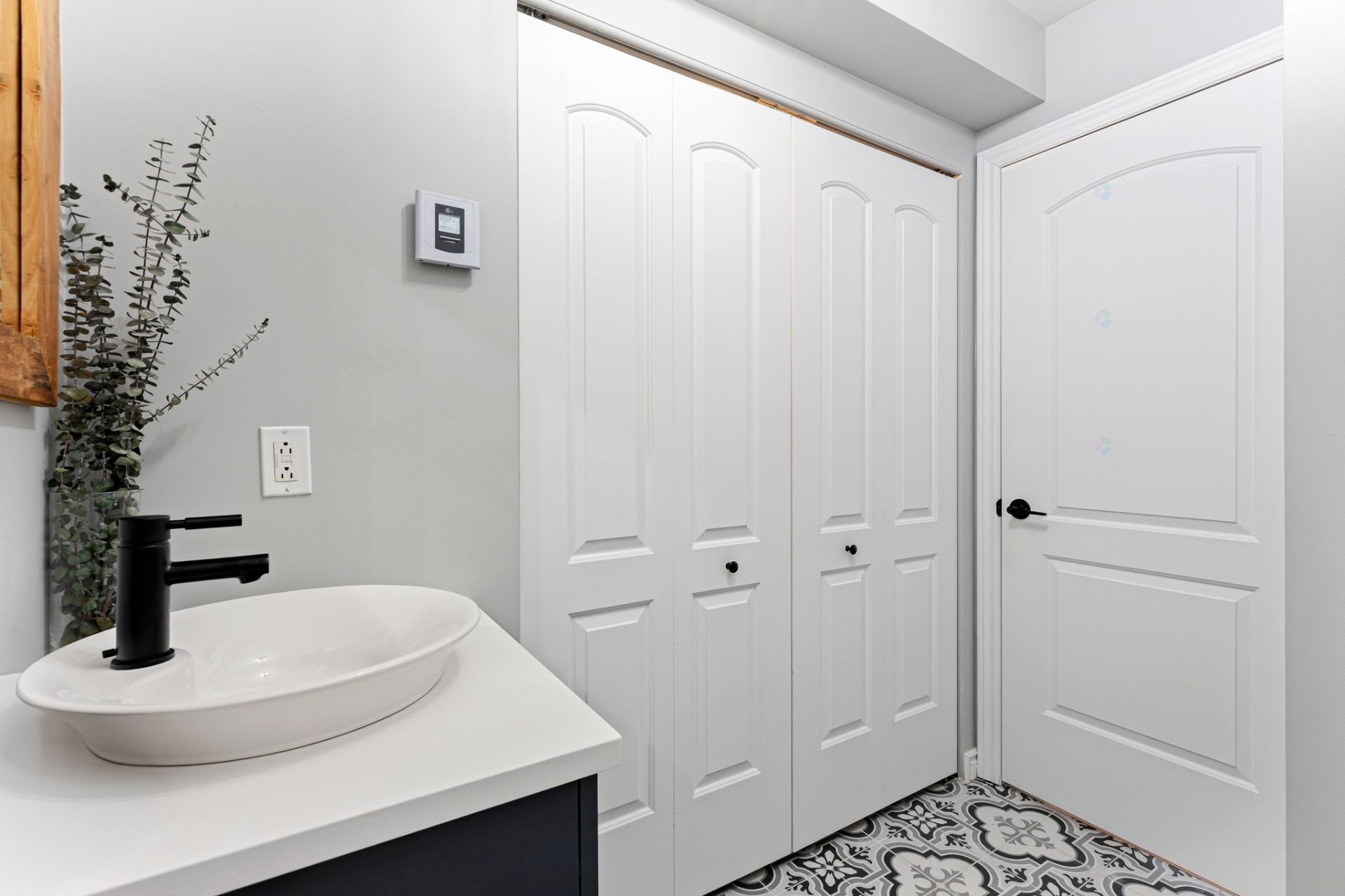 









2323


Rue Toscane

,
Longueuil (Le Vieux-Longueuil),




QC
J4N0B4

