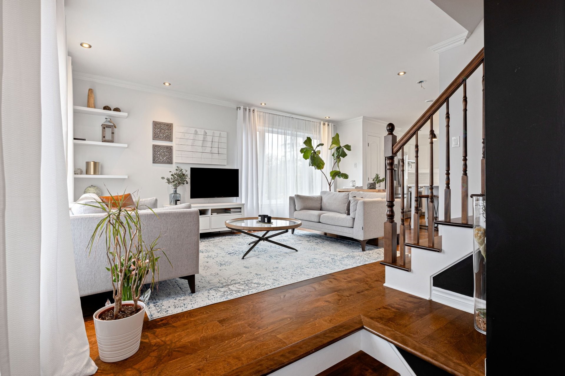 









2323


Rue Toscane

,
Longueuil (Le Vieux-Longueuil),




QC
J4N0B4

