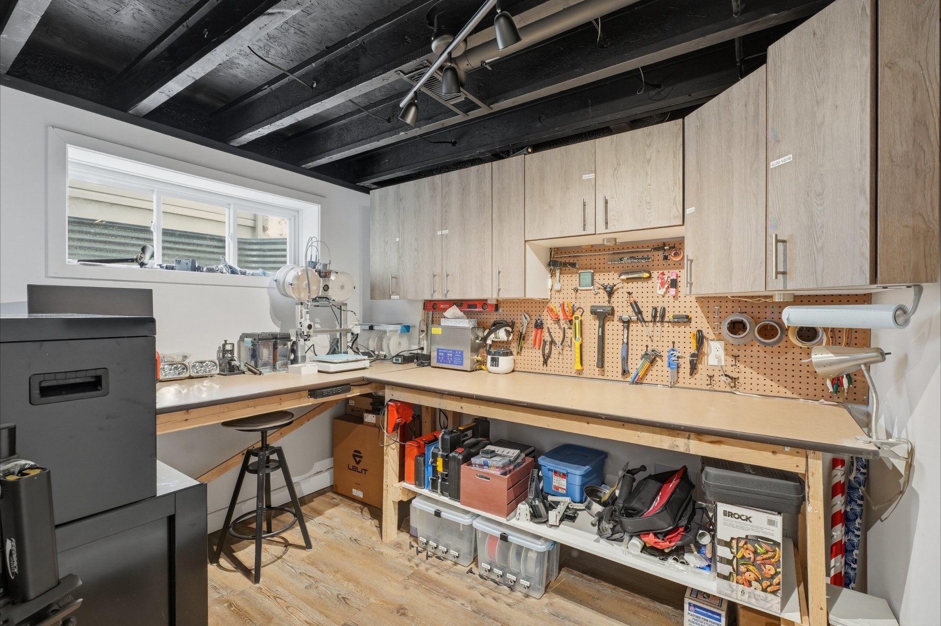 









128


Rue de la Lobo

,
Gatineau (Aylmer),




QC
J9J1K6

