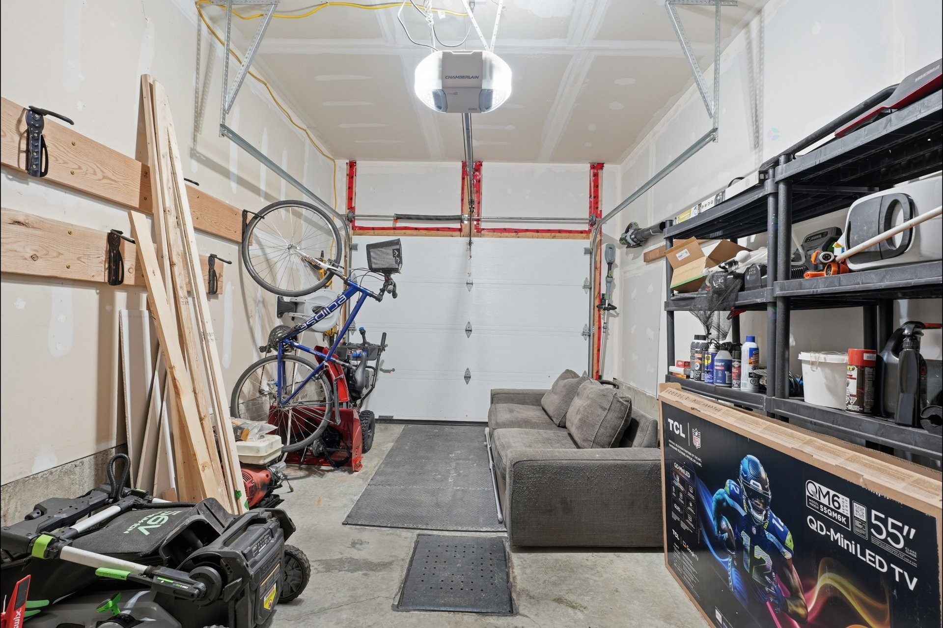 









128


Rue de la Lobo

,
Gatineau (Aylmer),




QC
J9J1K6

