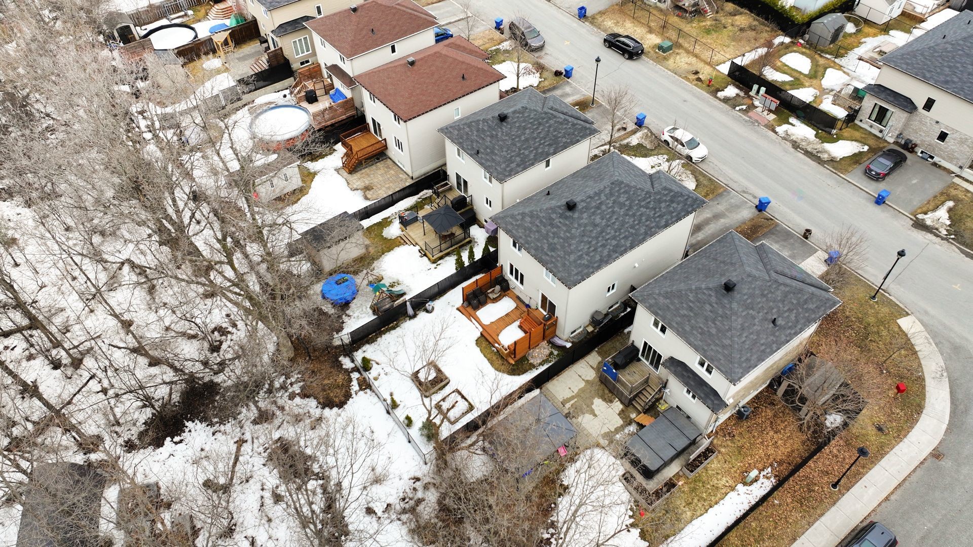 









128


Rue de la Lobo

,
Gatineau (Aylmer),




QC
J9J1K6

