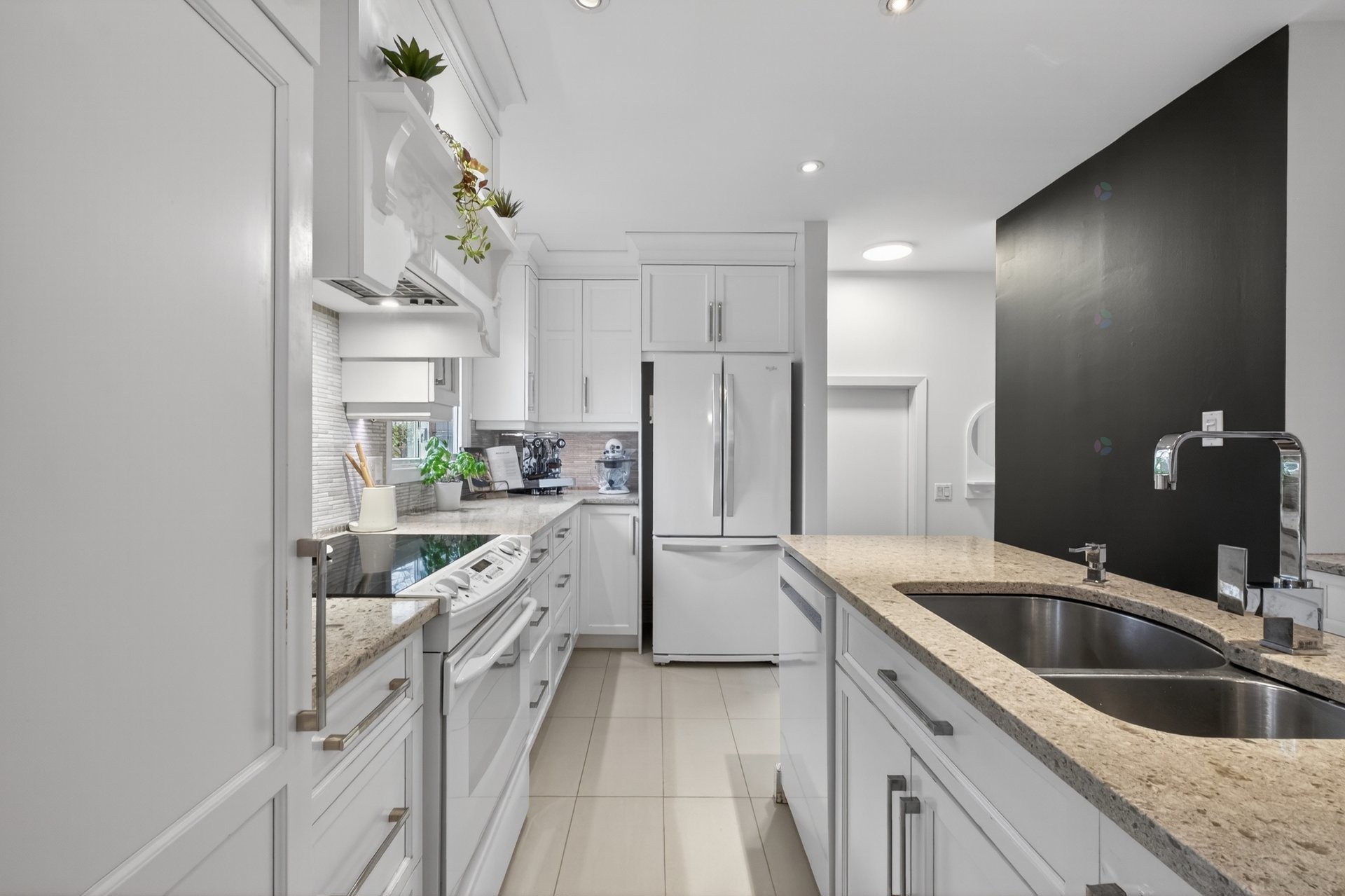 









2295


Rue O'neil

,
Sherbrooke (Les Nations),




QC
J1J1M4

