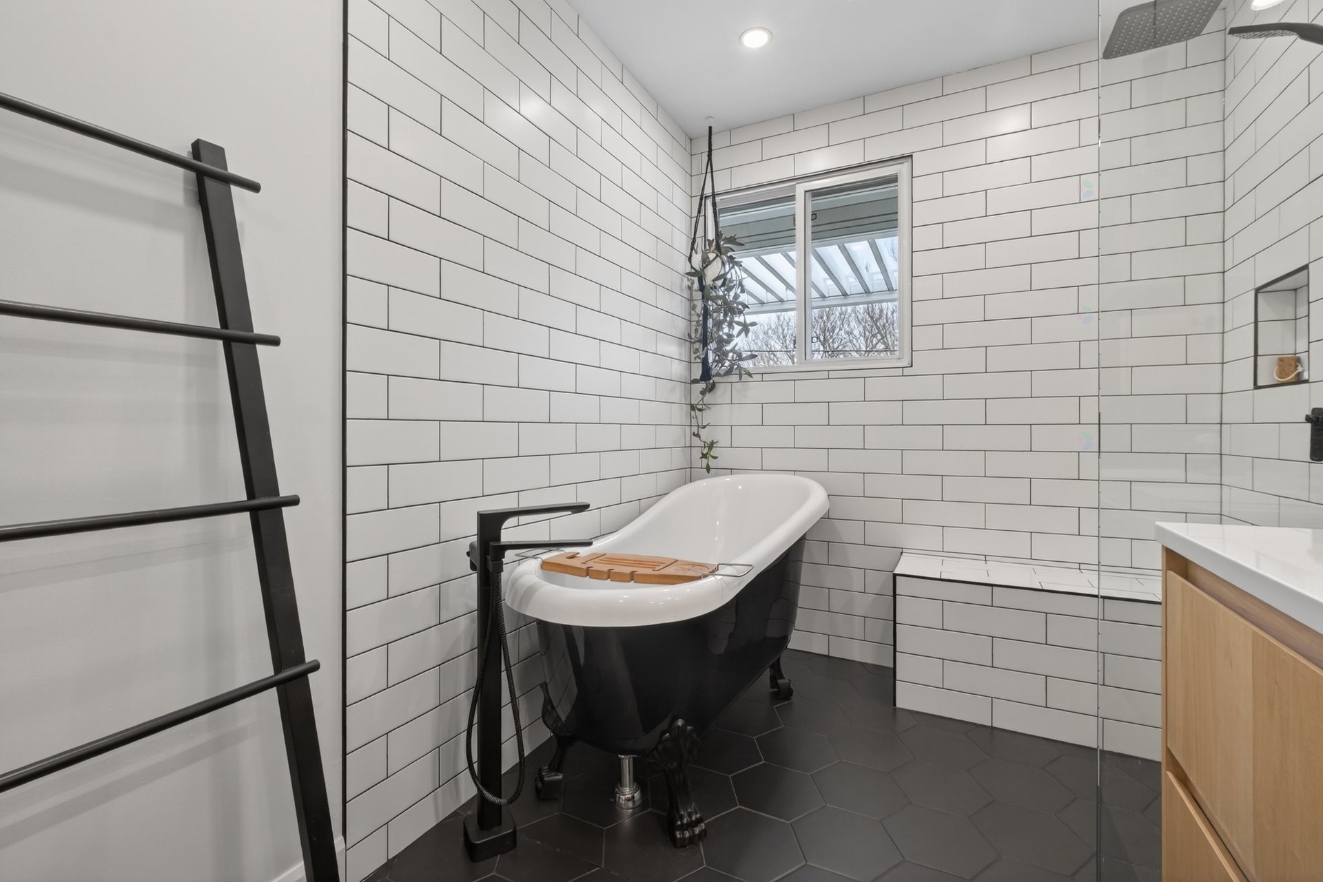 









2295


Rue O'neil

,
Sherbrooke (Les Nations),




QC
J1J1M4


