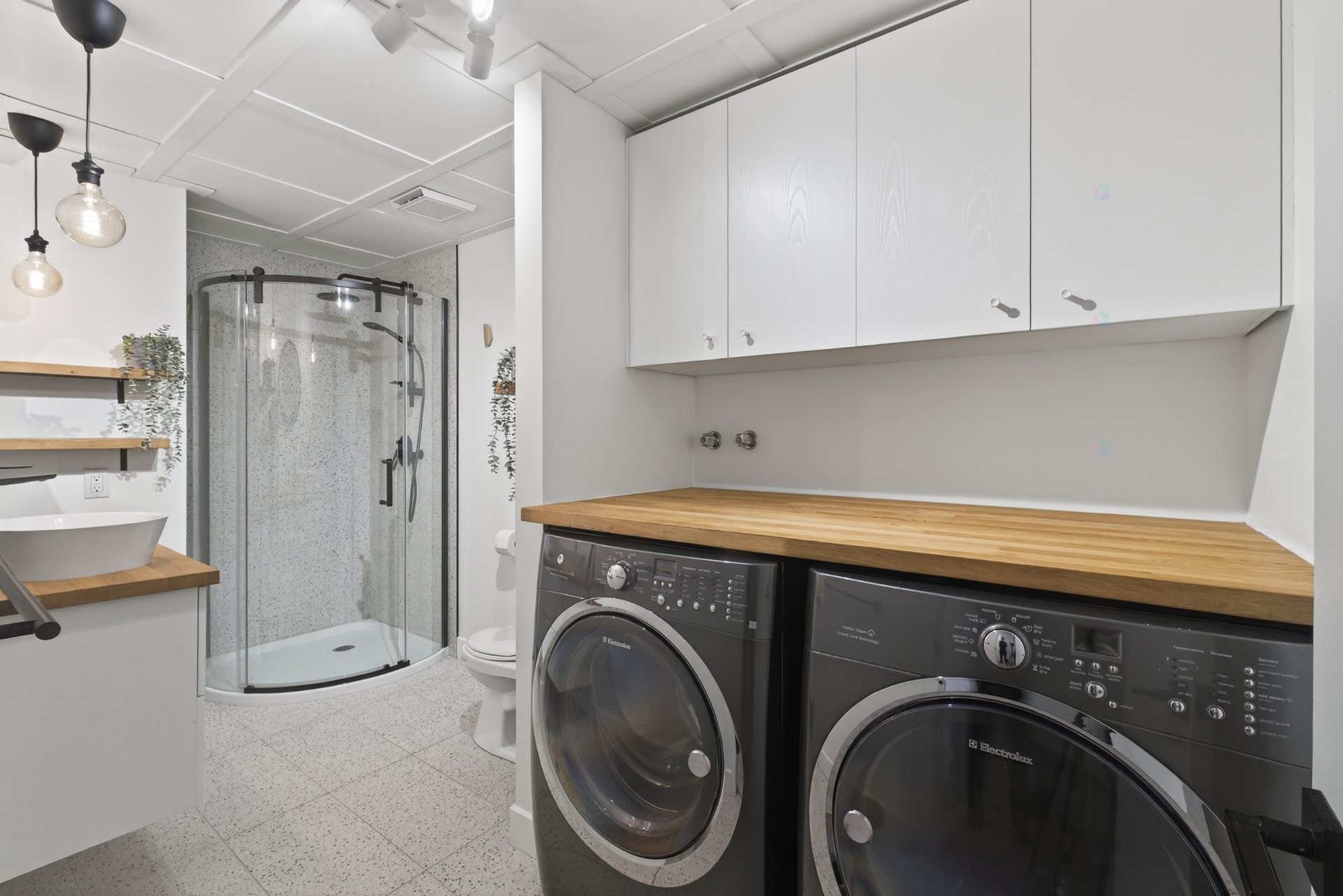









2295


Rue O'neil

,
Sherbrooke (Les Nations),




QC
J1J1M4

