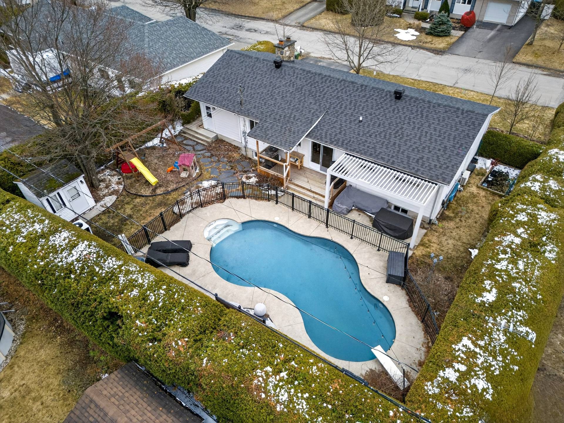 









2295


Rue O'neil

,
Sherbrooke (Les Nations),




QC
J1J1M4

