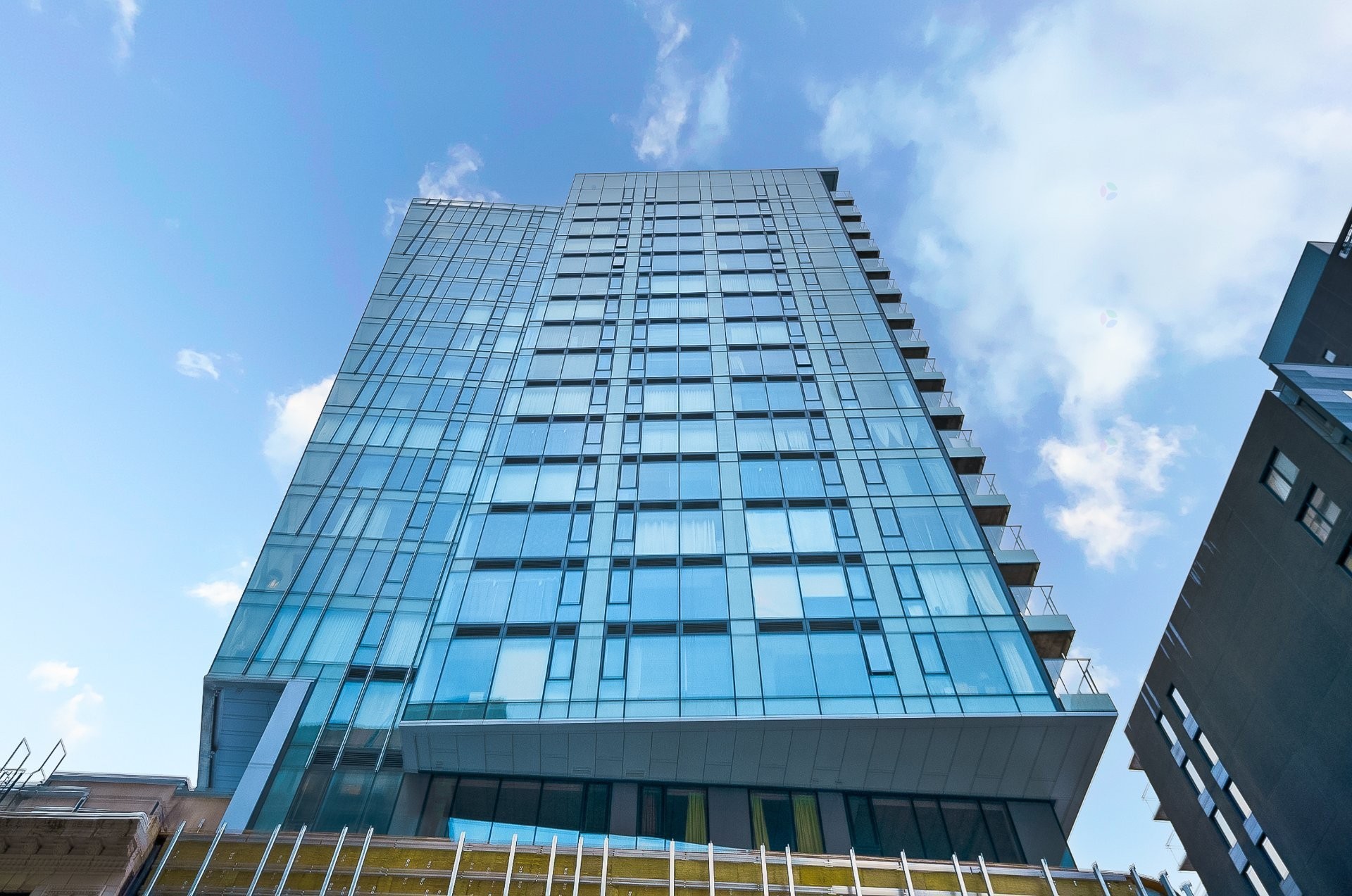 









360


Rue Mayor

, 1704,
Montréal (Ville-Marie),




QC
H3A0J4

