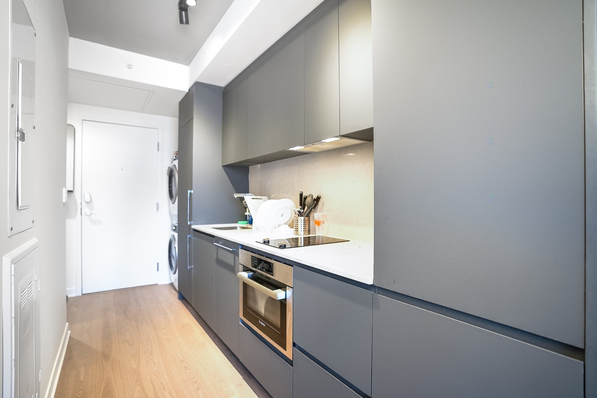 









360


Rue Mayor

, 1704,
Montréal (Ville-Marie),




QC
H3A0J4

