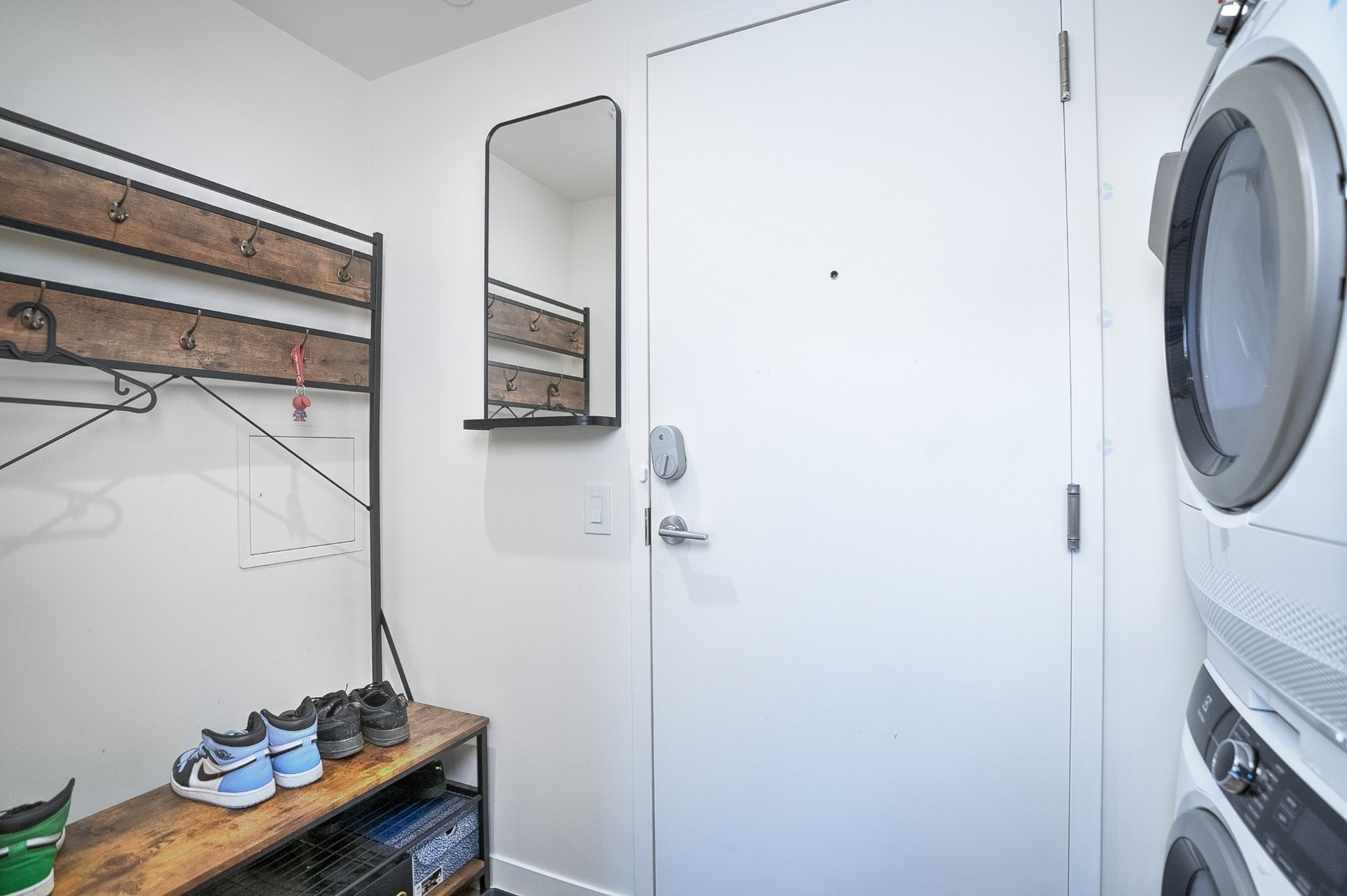 









360


Rue Mayor

, 1704,
Montréal (Ville-Marie),




QC
H3A0J4

