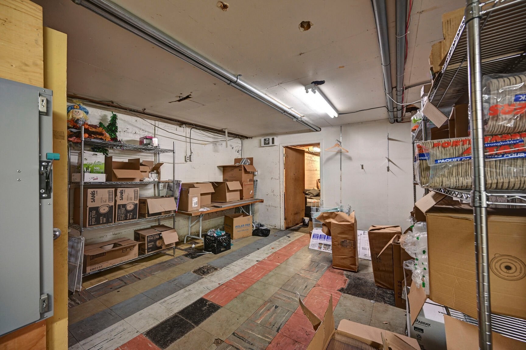 









1332


Rue Fleury E.

,
Montréal (Ahuntsic-Cartierville),




QC
H2C1R3

