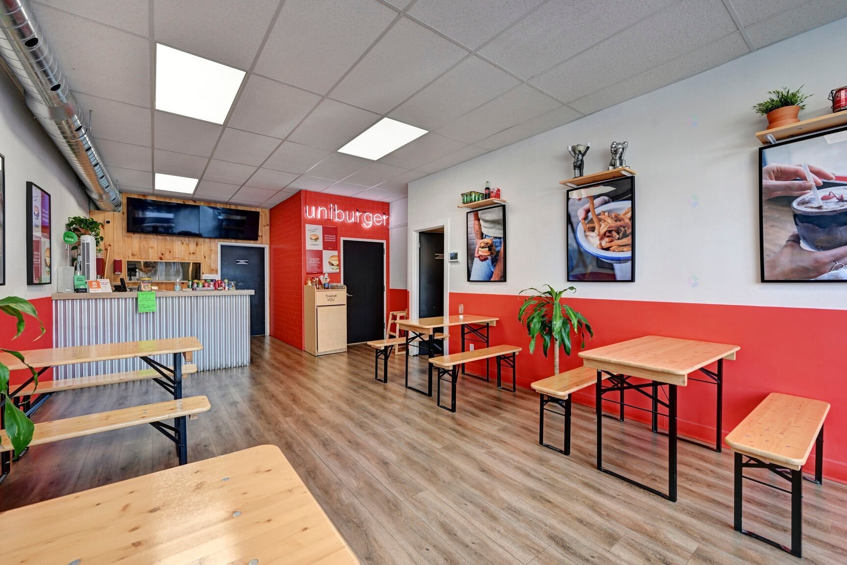 









1332


Rue Fleury E.

,
Montréal (Ahuntsic-Cartierville),




QC
H2C1R3

