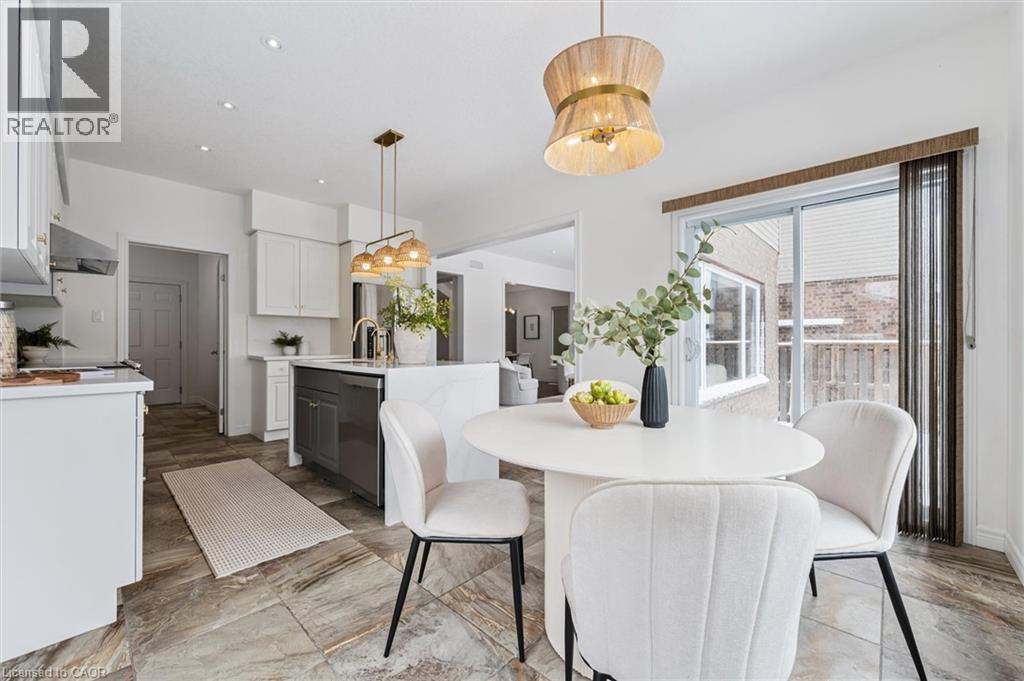 












130 COOPERSHAWK Street

,
Kitchener,




Ontario
N2K4J3

