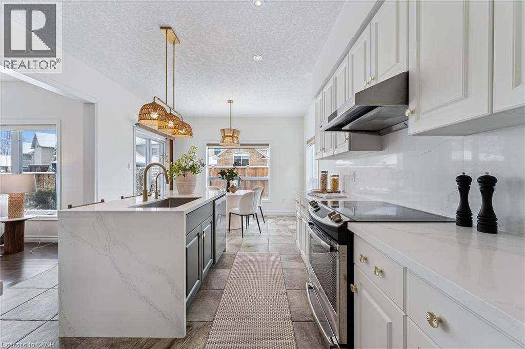 












130 COOPERSHAWK Street

,
Kitchener,




Ontario
N2K4J3

