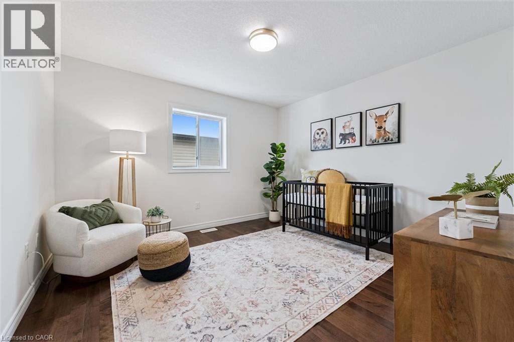 












130 COOPERSHAWK Street

,
Kitchener,




Ontario
N2K4J3

