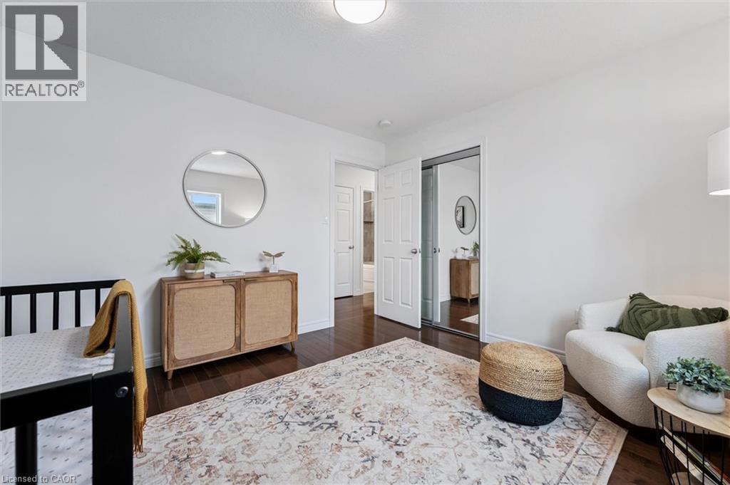 












130 COOPERSHAWK Street

,
Kitchener,




Ontario
N2K4J3

