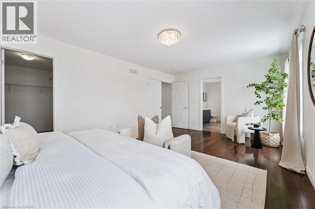 












130 COOPERSHAWK Street

,
Kitchener,




Ontario
N2K4J3

