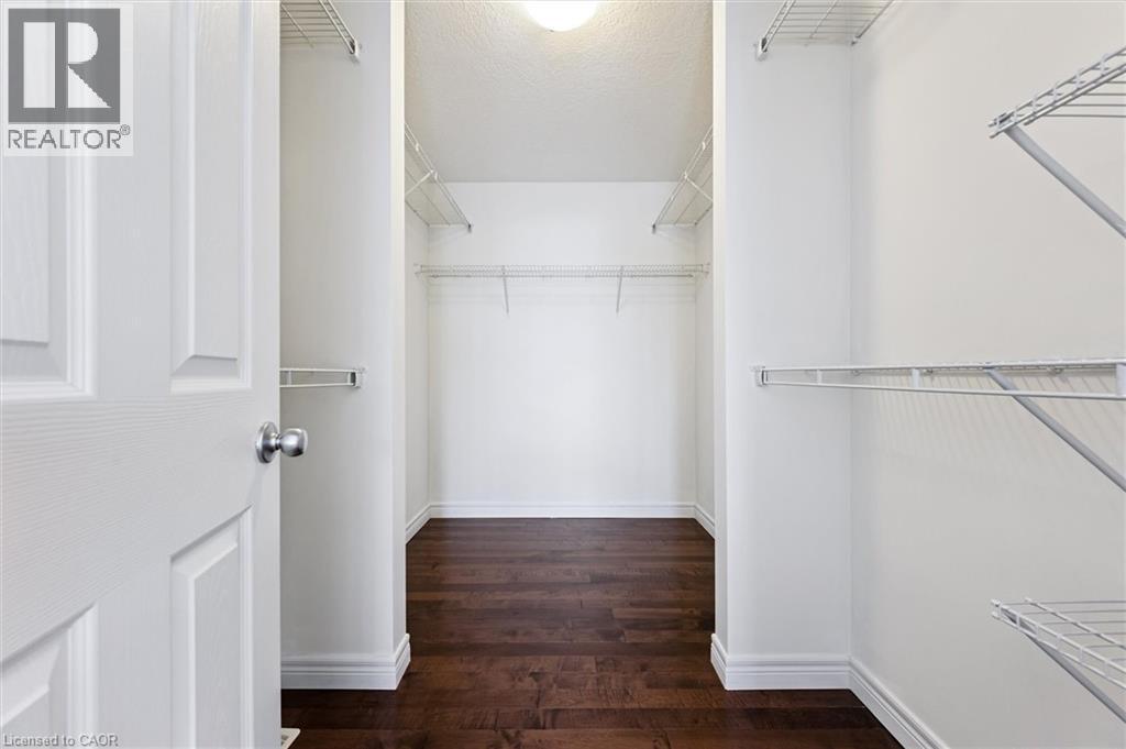 












130 COOPERSHAWK Street

,
Kitchener,




Ontario
N2K4J3

