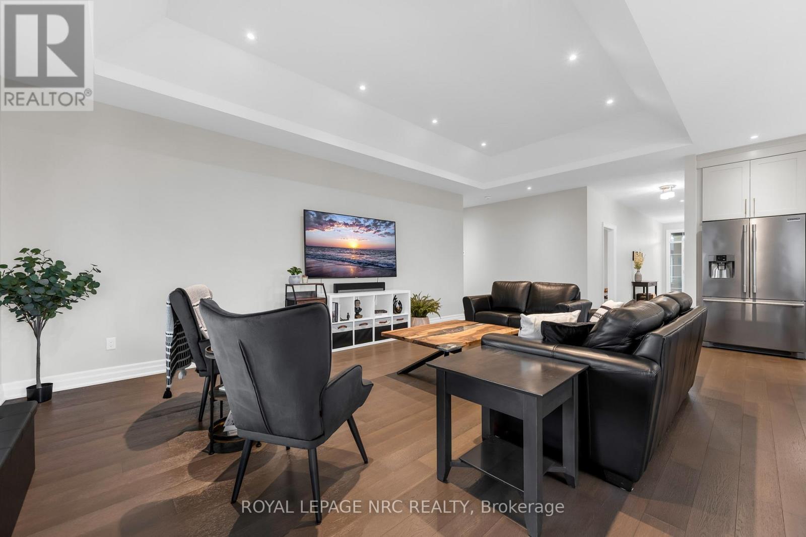 












2 MCFARLAND STREET

,
Thorold (Hurricane/Merrittville),




Ontario
L2V0J2

