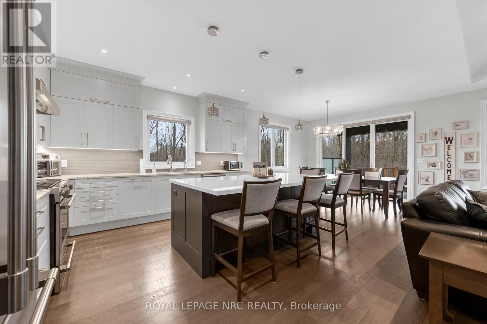 












2 MCFARLAND STREET

,
Thorold (Hurricane/Merrittville),




Ontario
L2V0J2

