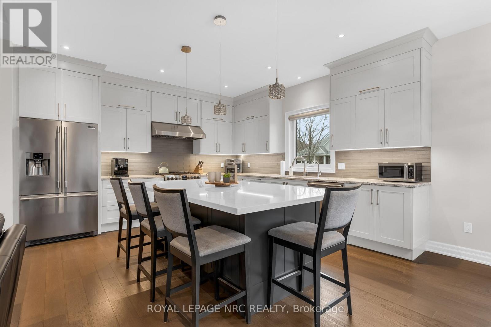 












2 MCFARLAND STREET

,
Thorold (Hurricane/Merrittville),




Ontario
L2V0J2

