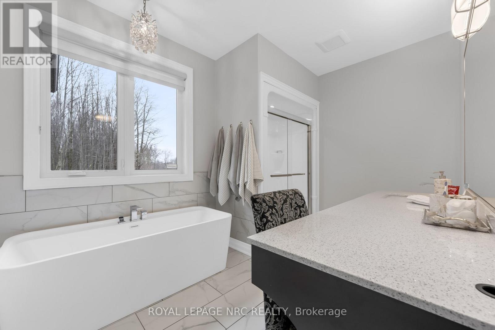 












2 MCFARLAND STREET

,
Thorold (Hurricane/Merrittville),




Ontario
L2V0J2

