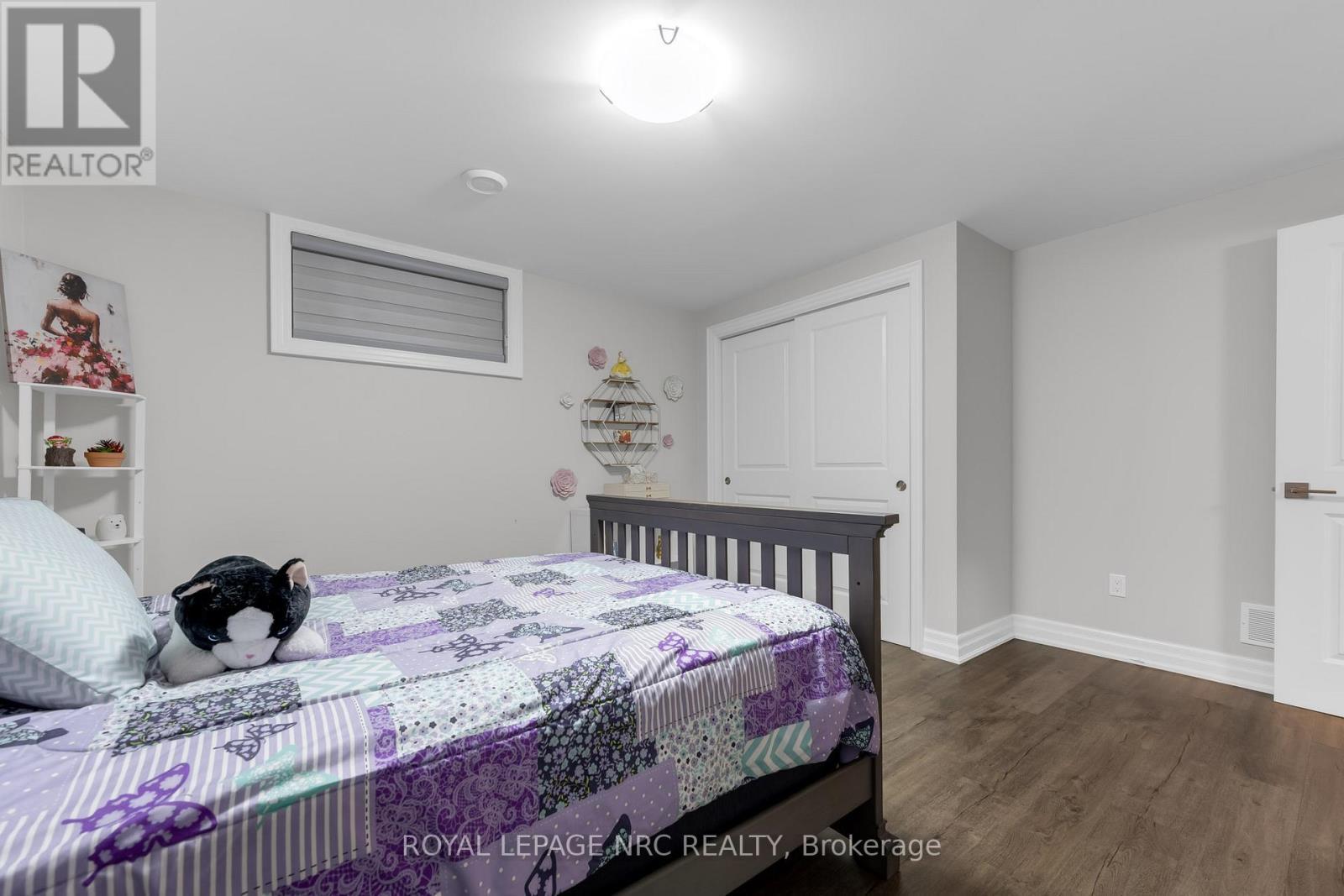 












2 MCFARLAND STREET

,
Thorold (Hurricane/Merrittville),




Ontario
L2V0J2

