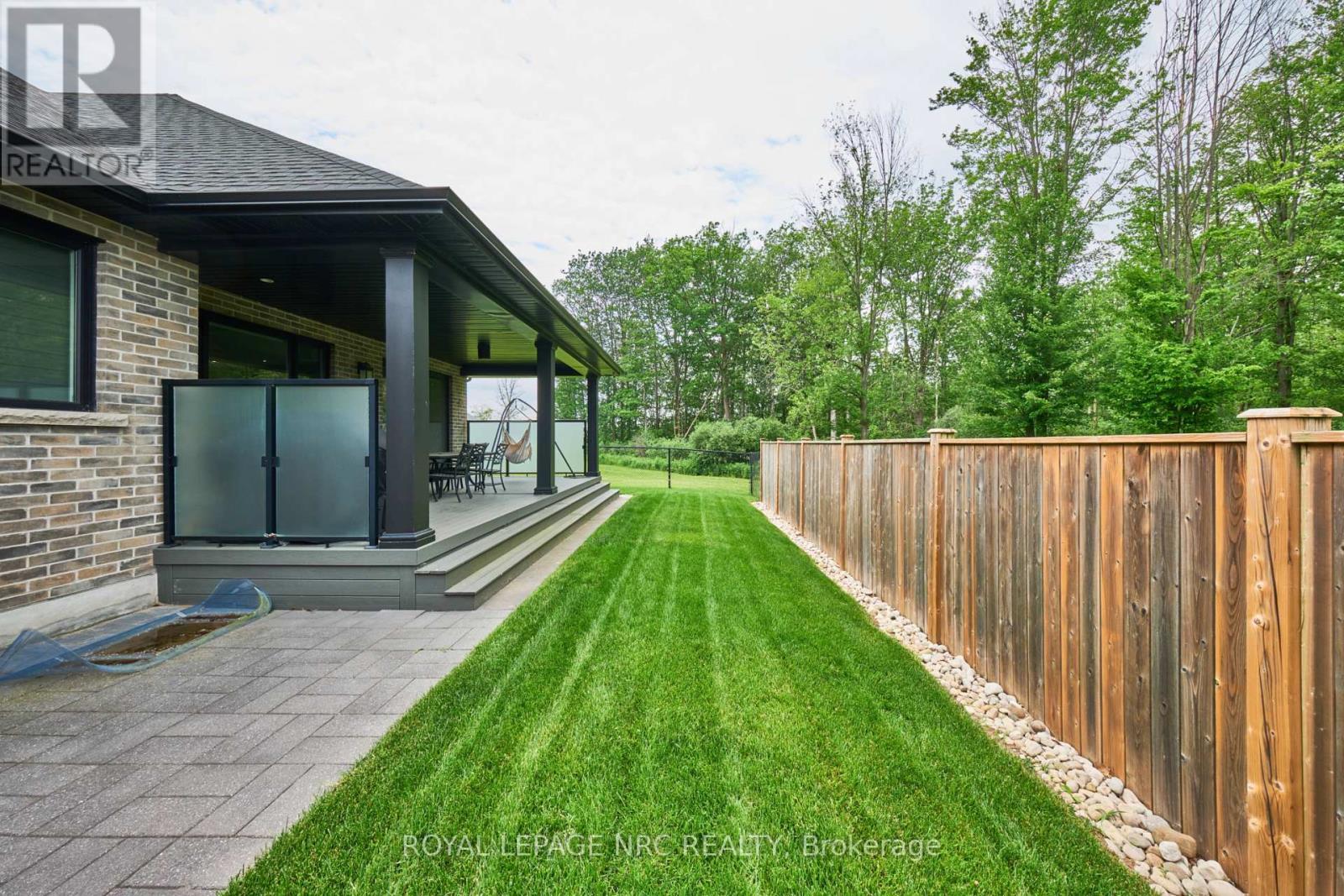 












2 MCFARLAND STREET

,
Thorold (Hurricane/Merrittville),




Ontario
L2V0J2

